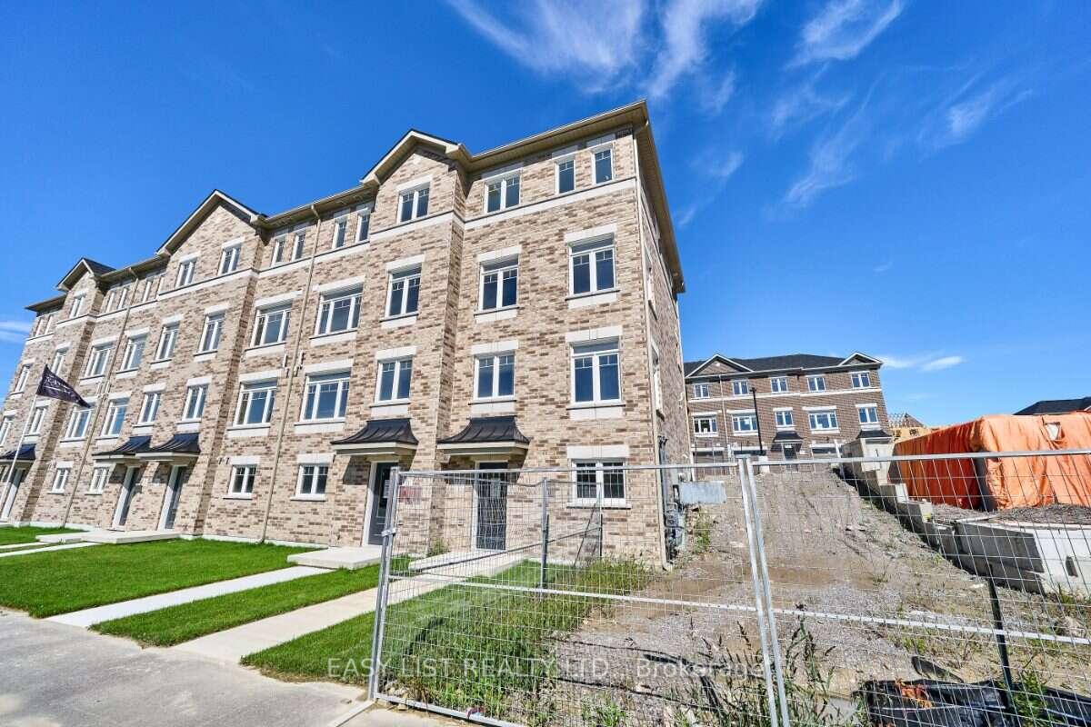 Photo 3 of 75 Addyman Crescent, Clarington, Newcastle — HOMEH