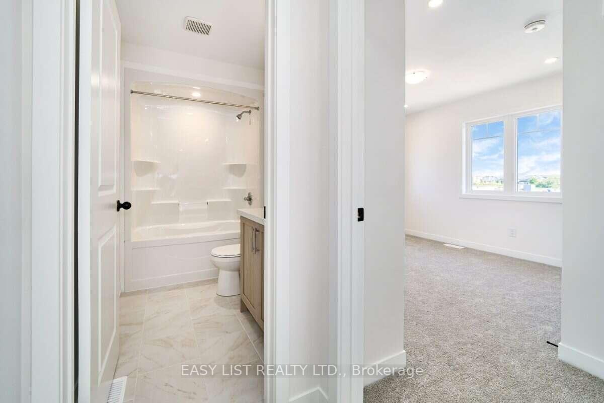 Photo 39 of 75 Addyman Crescent, Clarington, Newcastle — HOMEH