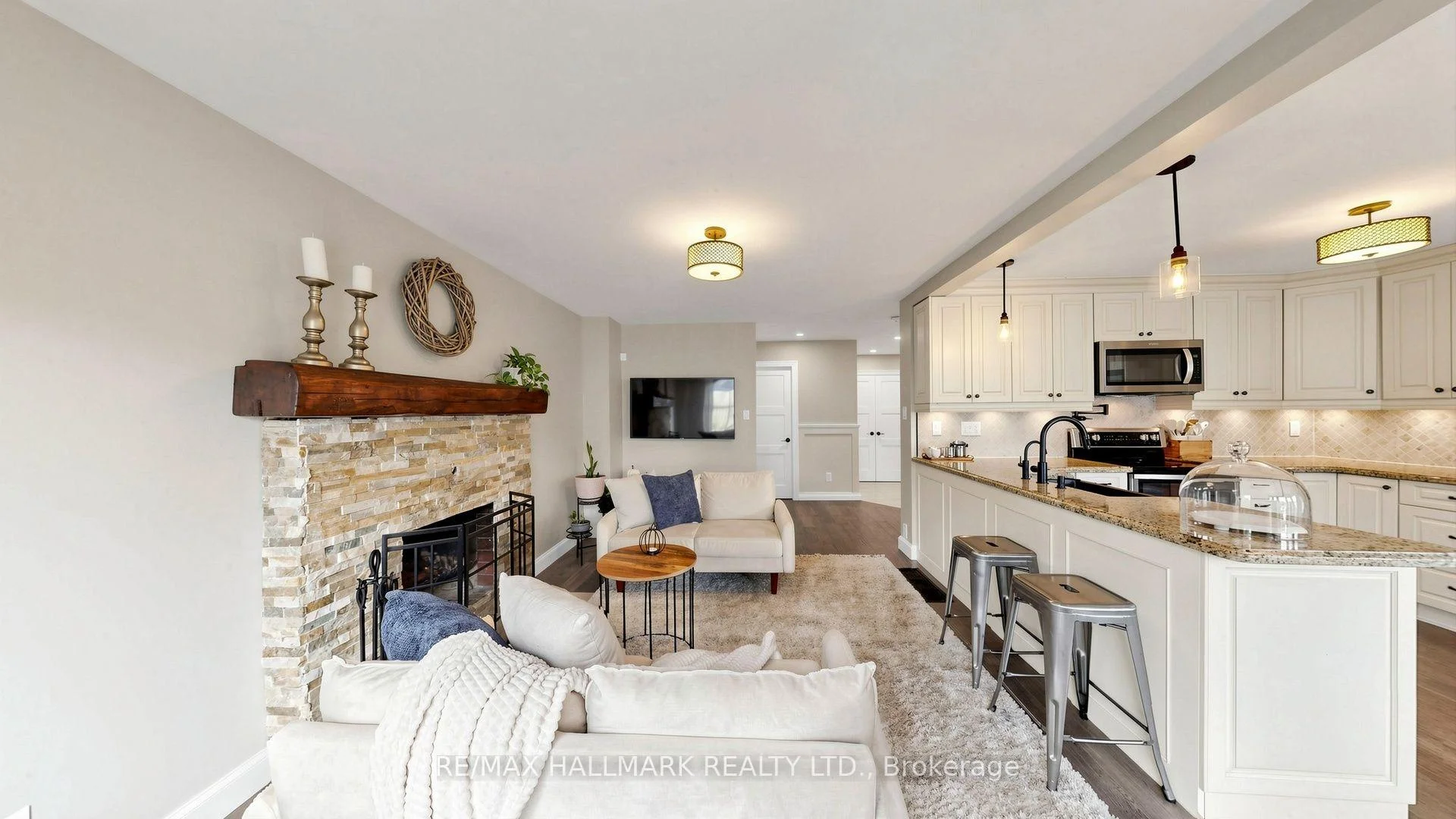 Photo 13 of 55 Bentonwood Crescent, Whitby, Pringle Creek — HOMEH