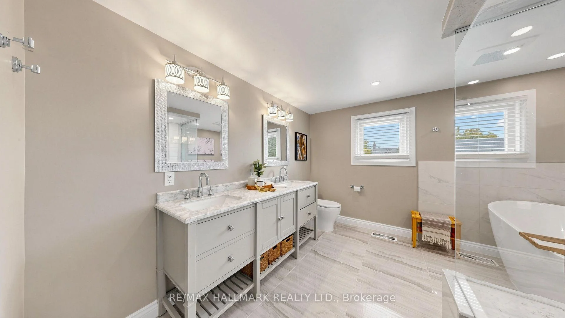 Photo 32 of 55 Bentonwood Crescent, Whitby, Pringle Creek — HOMEH