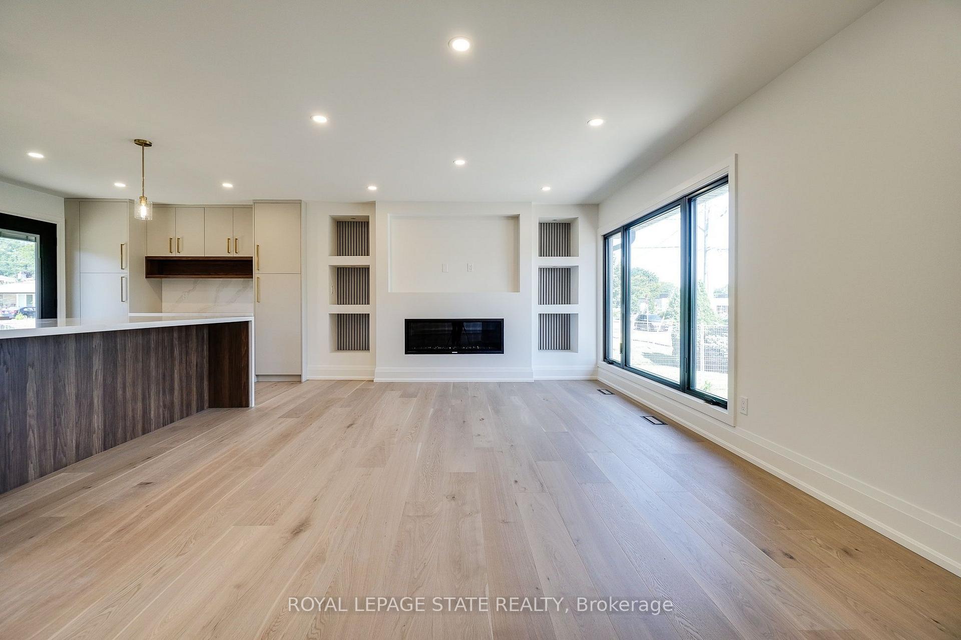 Photo 12 of 24 Royce Avenue, Hamilton, Stoney Creek — HOMEH