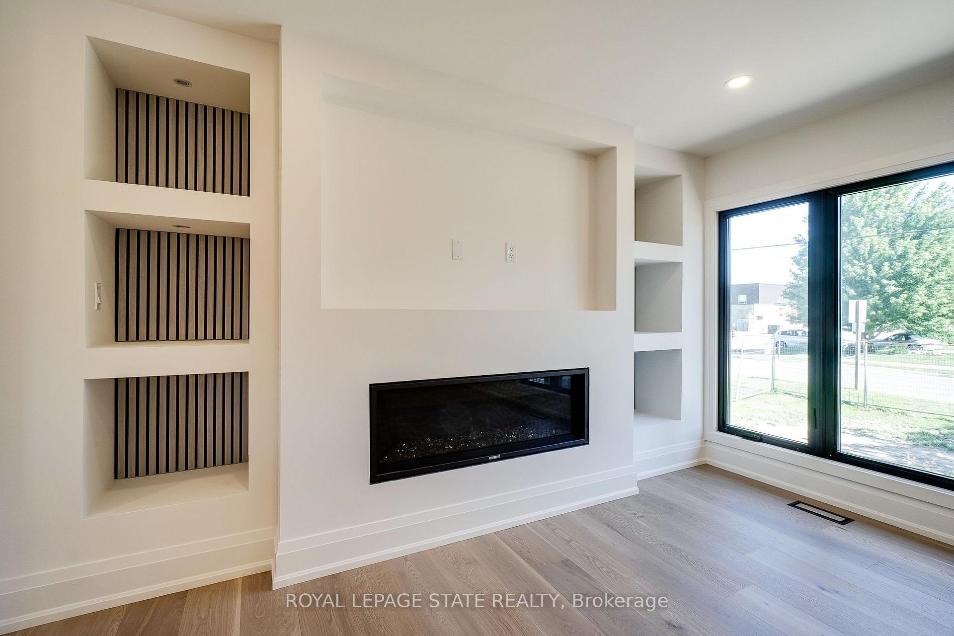 Photo 14 of 24 Royce Avenue, Hamilton, Stoney Creek — HOMEH