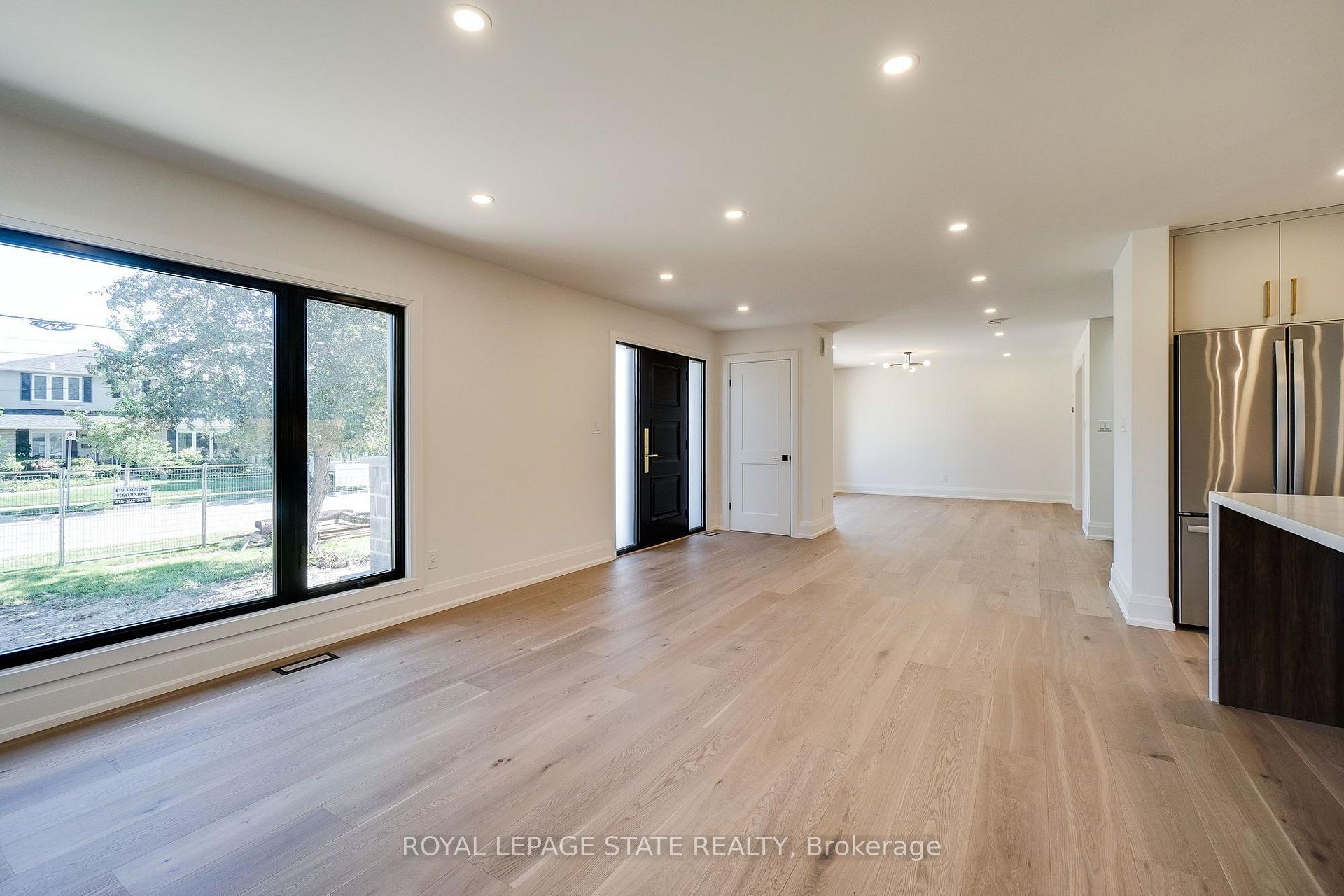 Photo 17 of 24 Royce Avenue, Hamilton, Stoney Creek — HOMEH