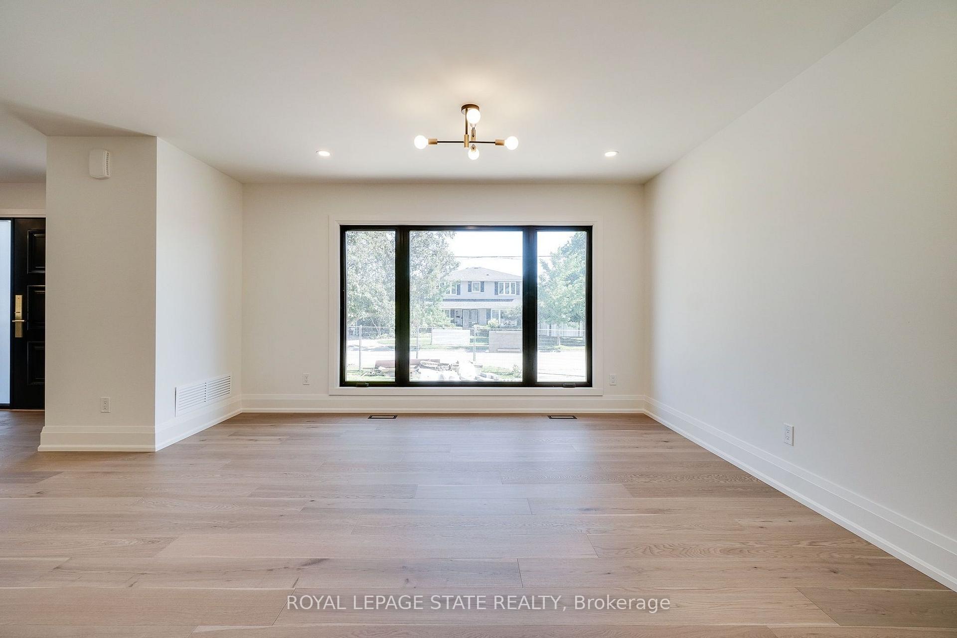 Photo 28 of 24 Royce Avenue, Hamilton, Stoney Creek — HOMEH
