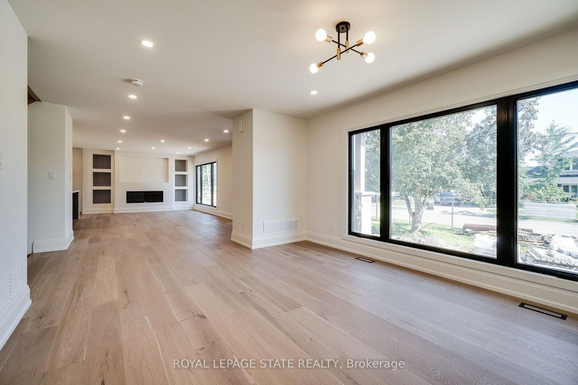Photo 29 of 24 Royce Avenue, Hamilton, Stoney Creek — HOMEH