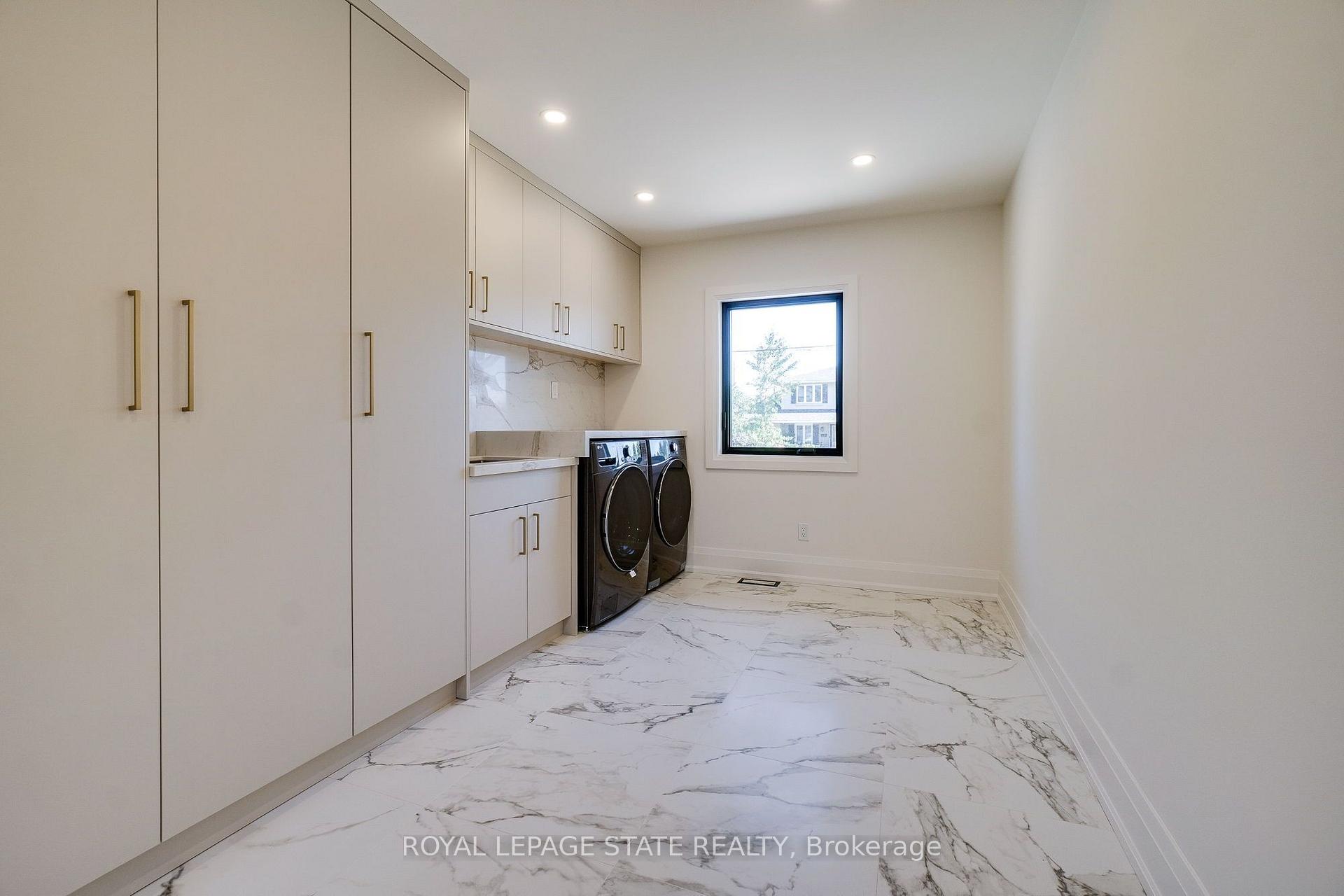 Photo 32 of 24 Royce Avenue, Hamilton, Stoney Creek — HOMEH
