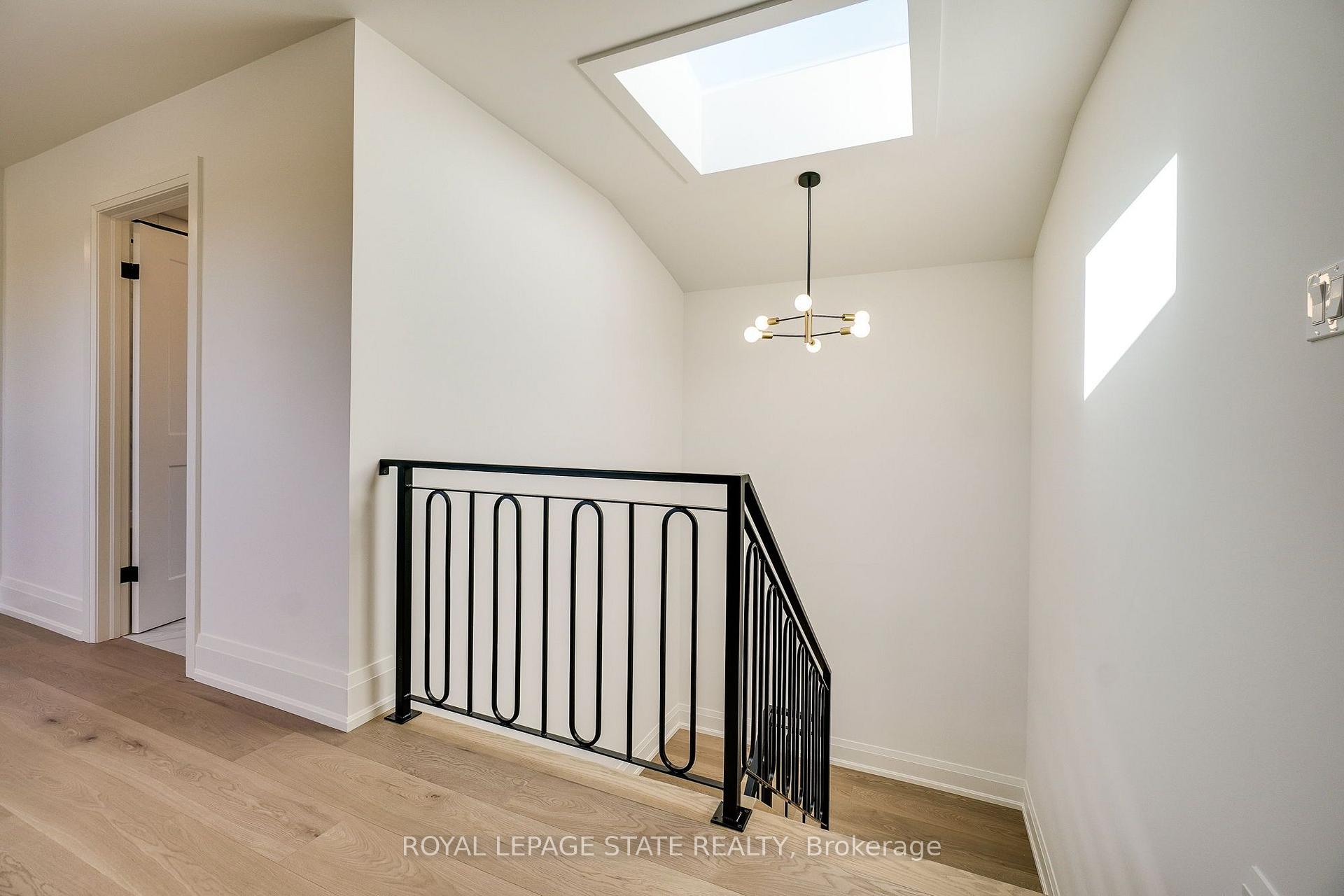 Photo 36 of 24 Royce Avenue, Hamilton, Stoney Creek — HOMEH