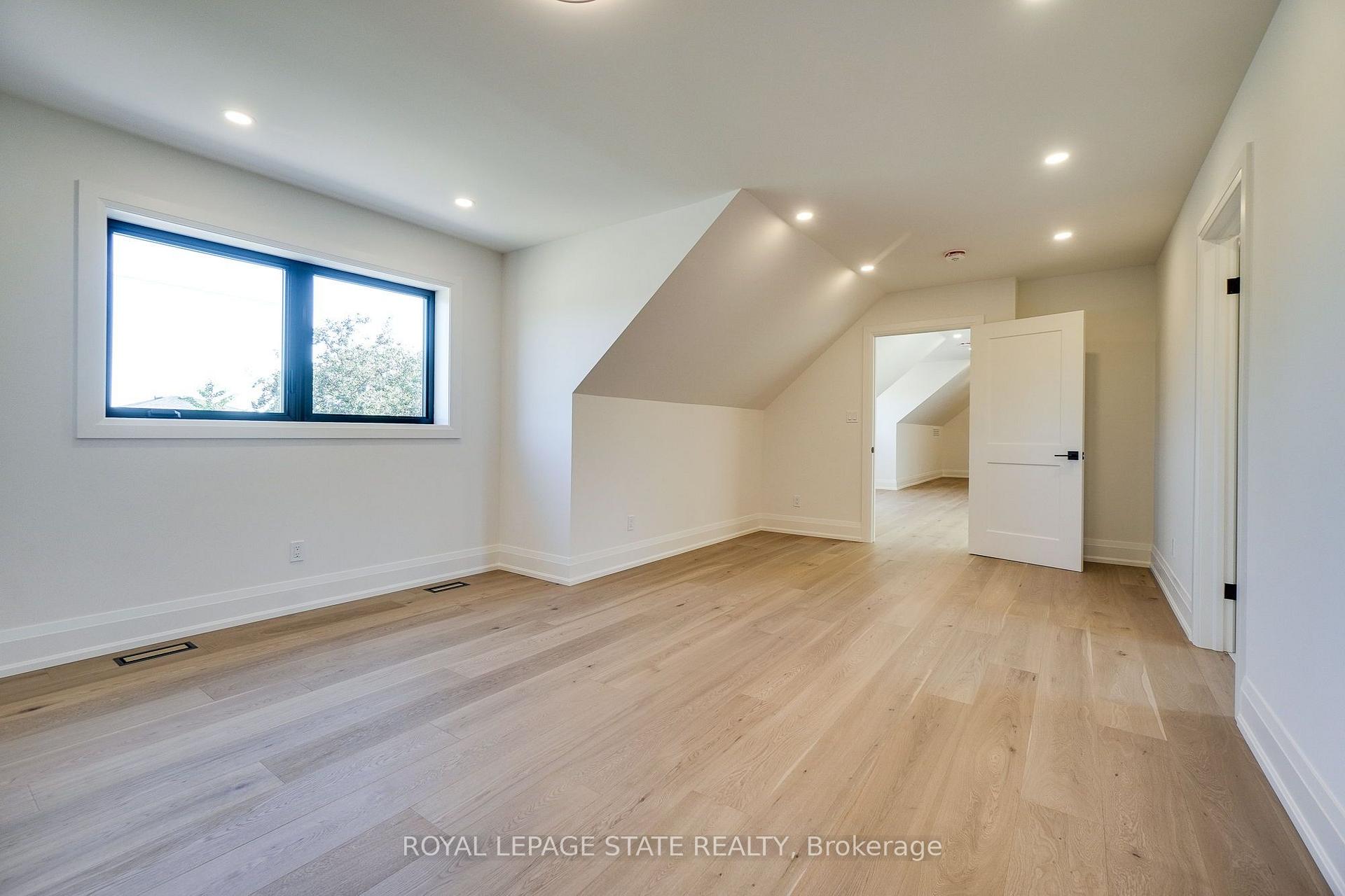 Photo 39 of 24 Royce Avenue, Hamilton, Stoney Creek — HOMEH
