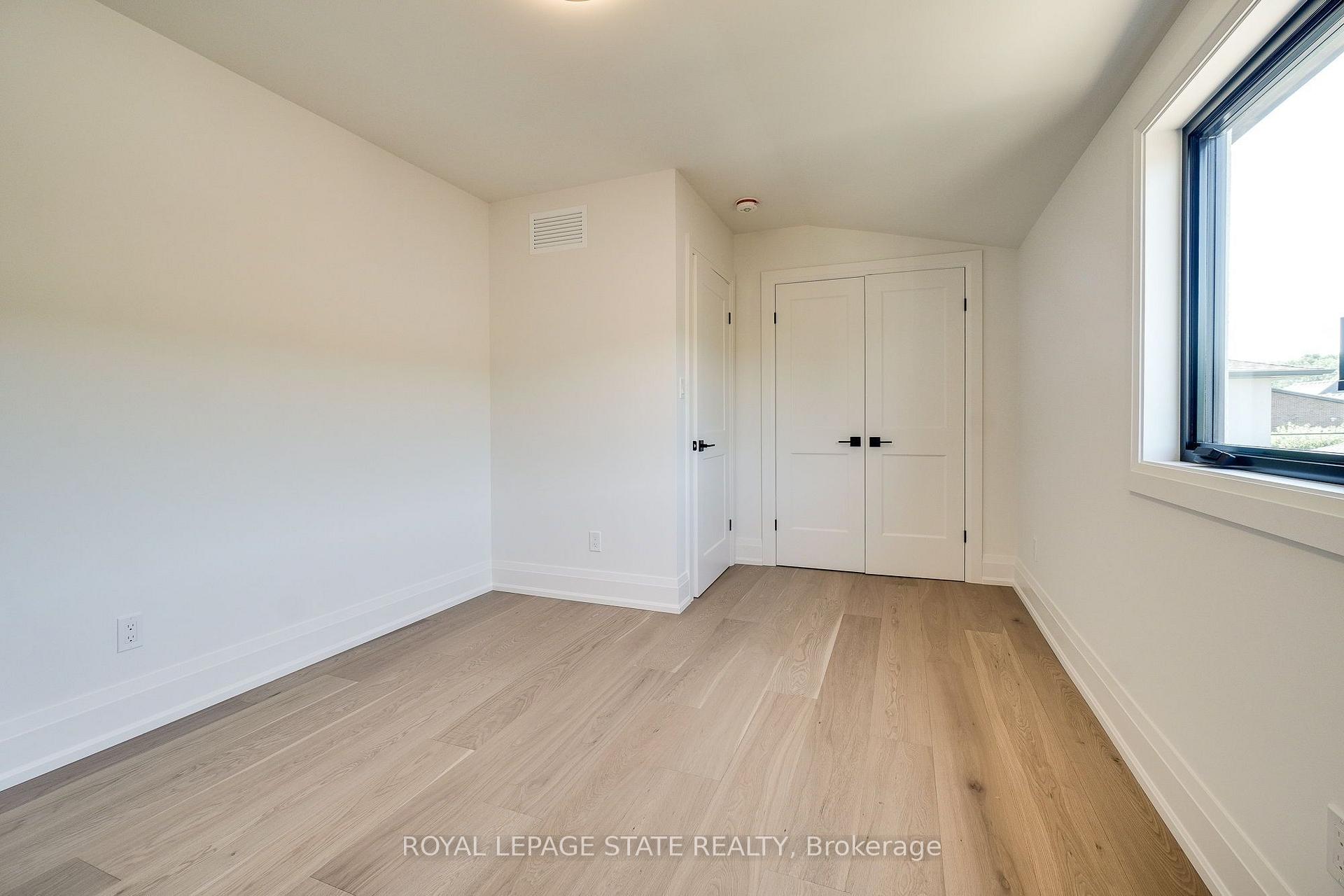 Photo 45 of 24 Royce Avenue, Hamilton, Stoney Creek — HOMEH