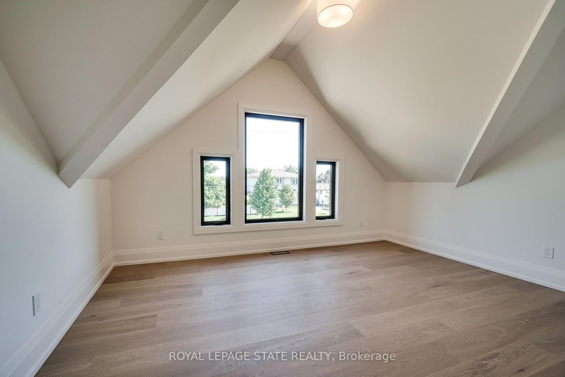 Photo 46 of 24 Royce Avenue, Hamilton, Stoney Creek — HOMEH