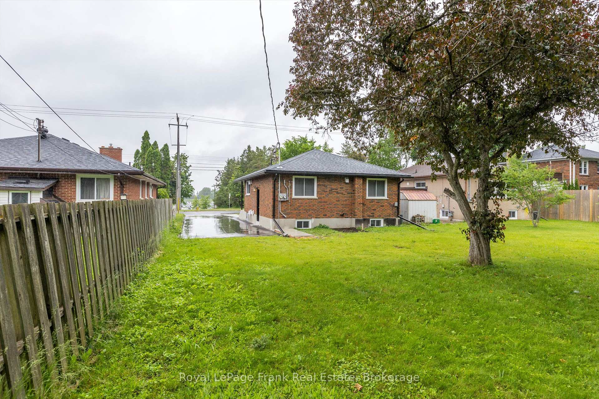 Photo 5 of Unit Main, 890 Weller Street, Peterborough, Monaghan Ward 2 — HOMEH