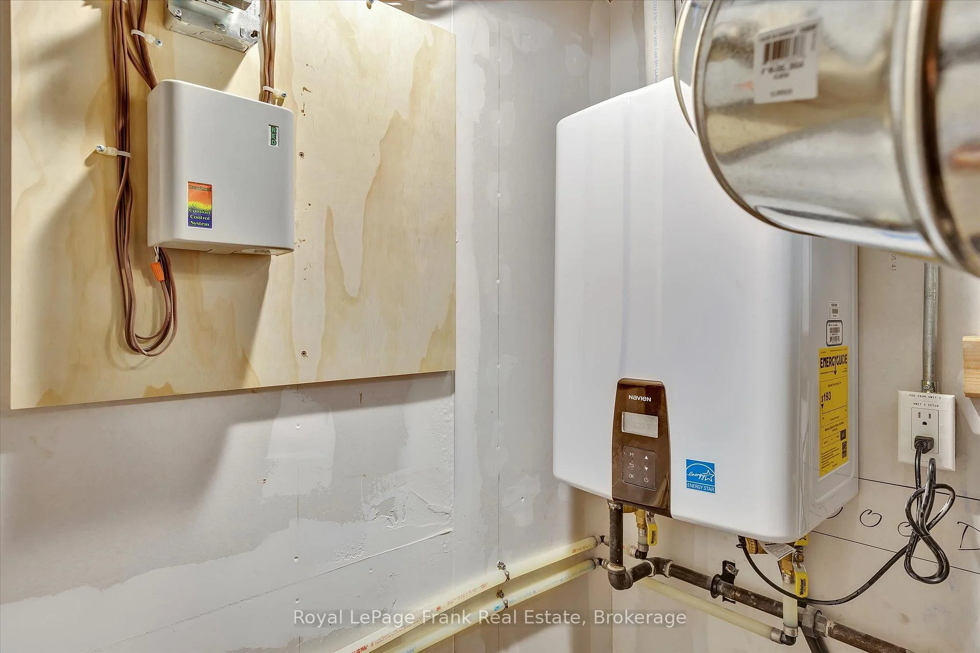 Photo 28 of Unit Main, 890 Weller Street, Peterborough, Monaghan Ward 2 — HOMEH