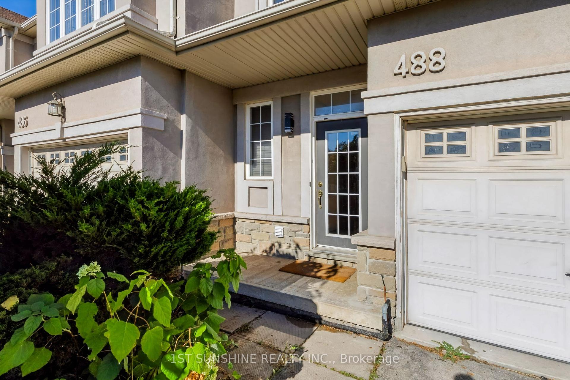 Photo 6 of 488 Stonehenge Drive, Hamilton, Meadowlands — HOMEH