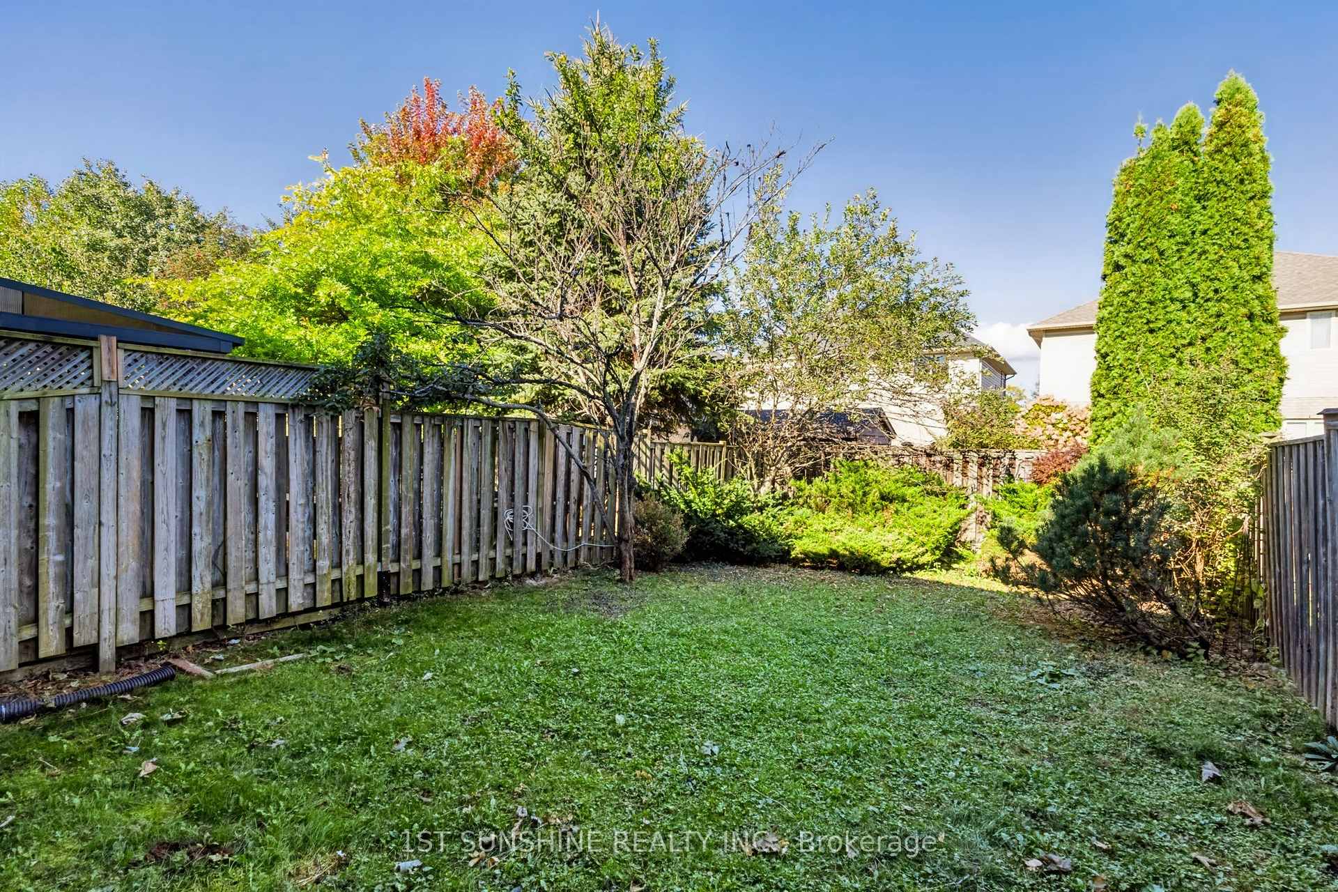 Photo 34 of 488 Stonehenge Drive, Hamilton, Meadowlands — HOMEH