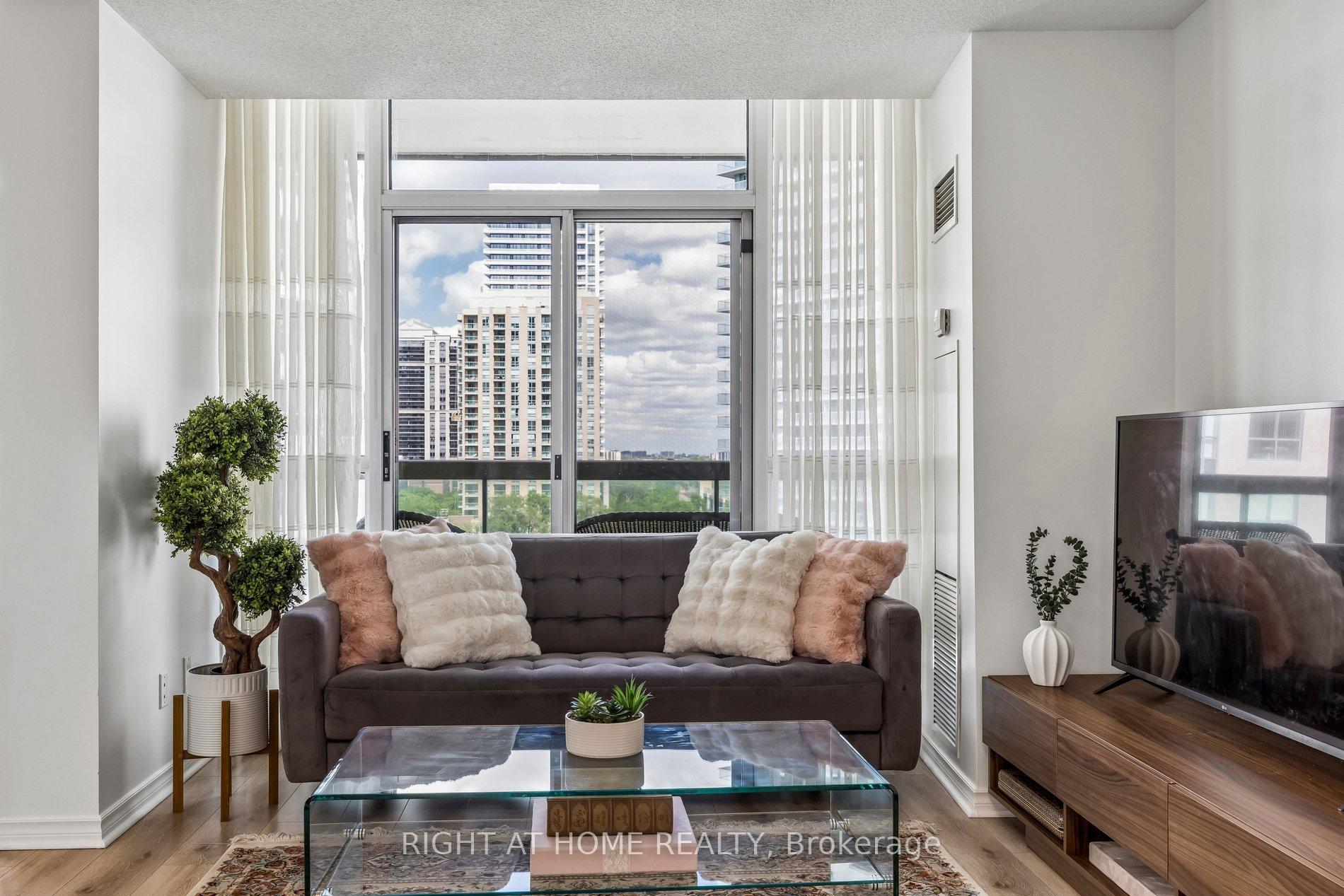 Photo 3 of Unit 1116, 503 Beecroft Road, North York, Willowdale West — HOMEH