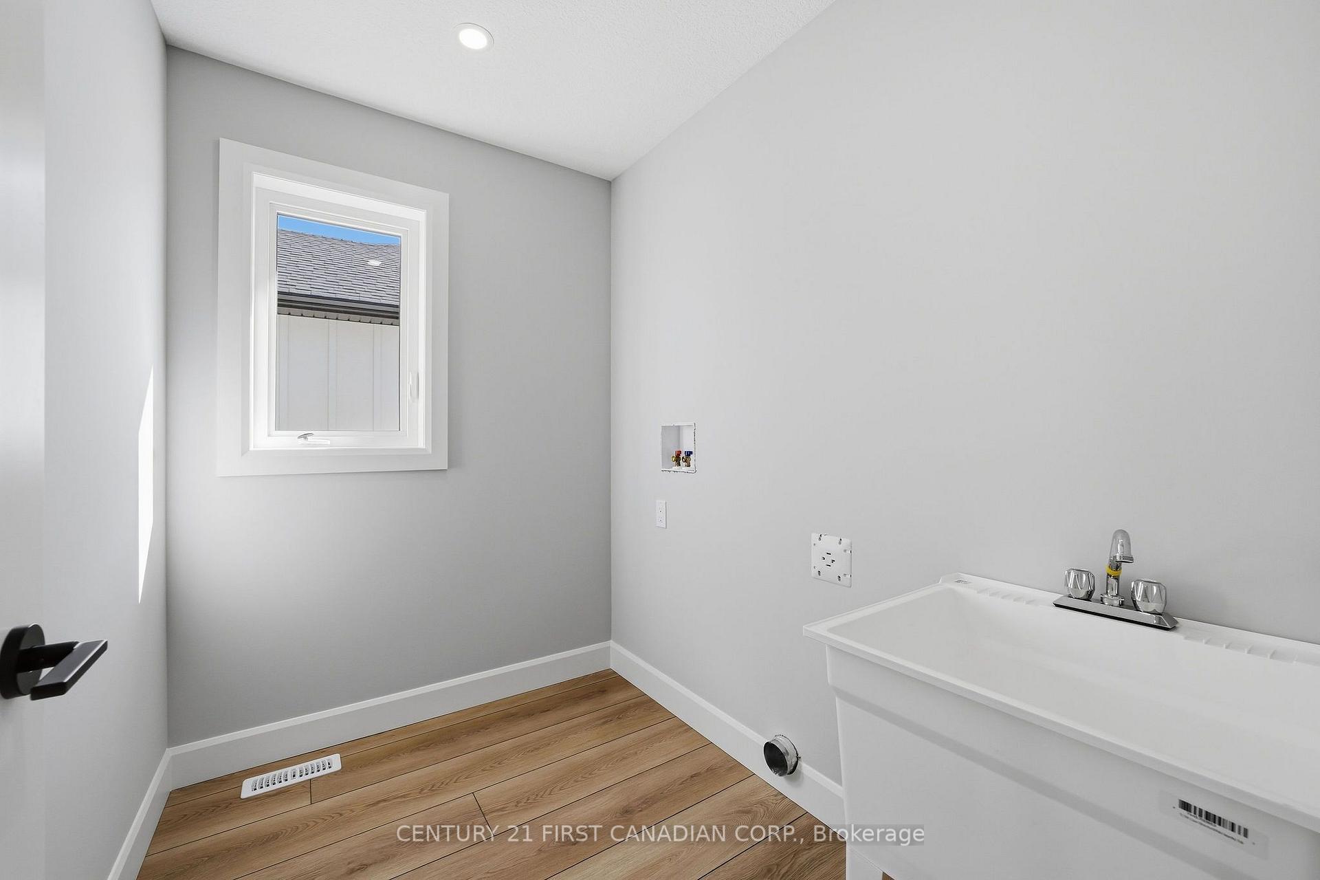 Photo 27 of 132 Addison Avenue, Lucan Biddulph, Lucan — HOMEH