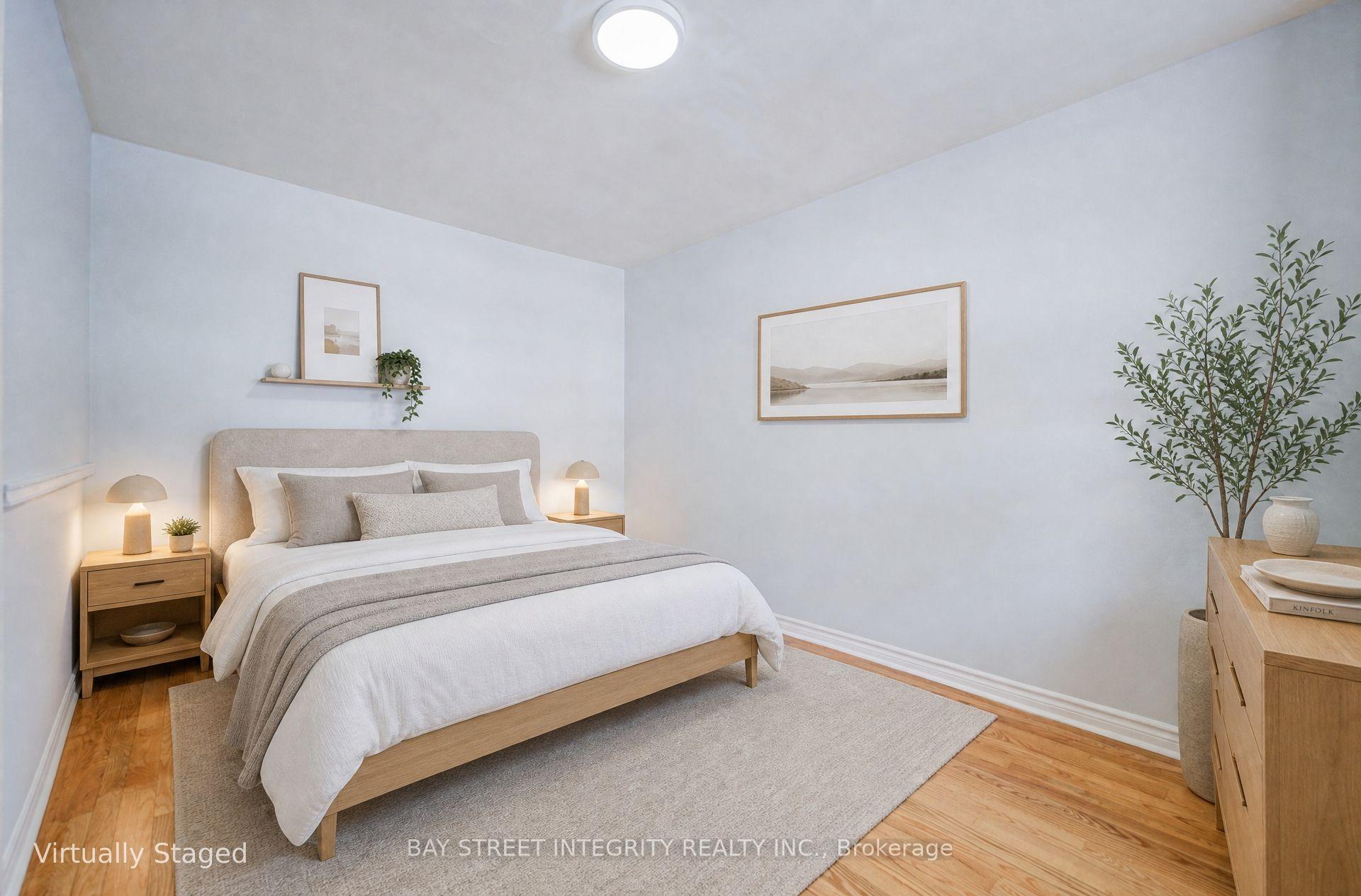 Photo 7 of 19 Robinson Avenue, Scarborough, Oakridge — HOMEH