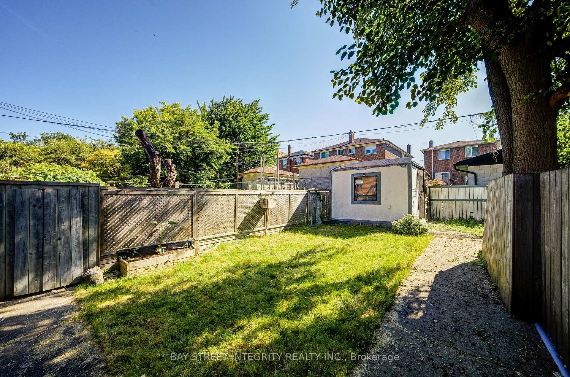 Photo 44 of 19 Robinson Avenue, Scarborough, Oakridge — HOMEH
