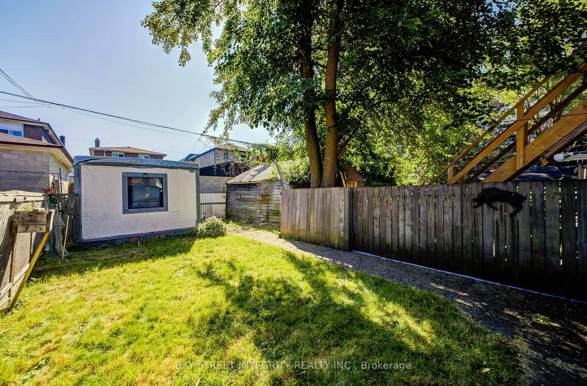 Photo 45 of 19 Robinson Avenue, Scarborough, Oakridge — HOMEH