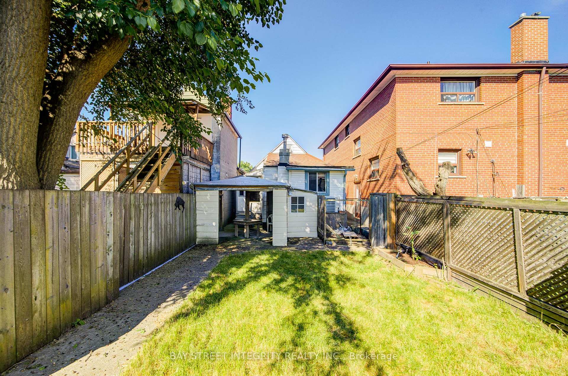 Photo 47 of 19 Robinson Avenue, Scarborough, Oakridge — HOMEH