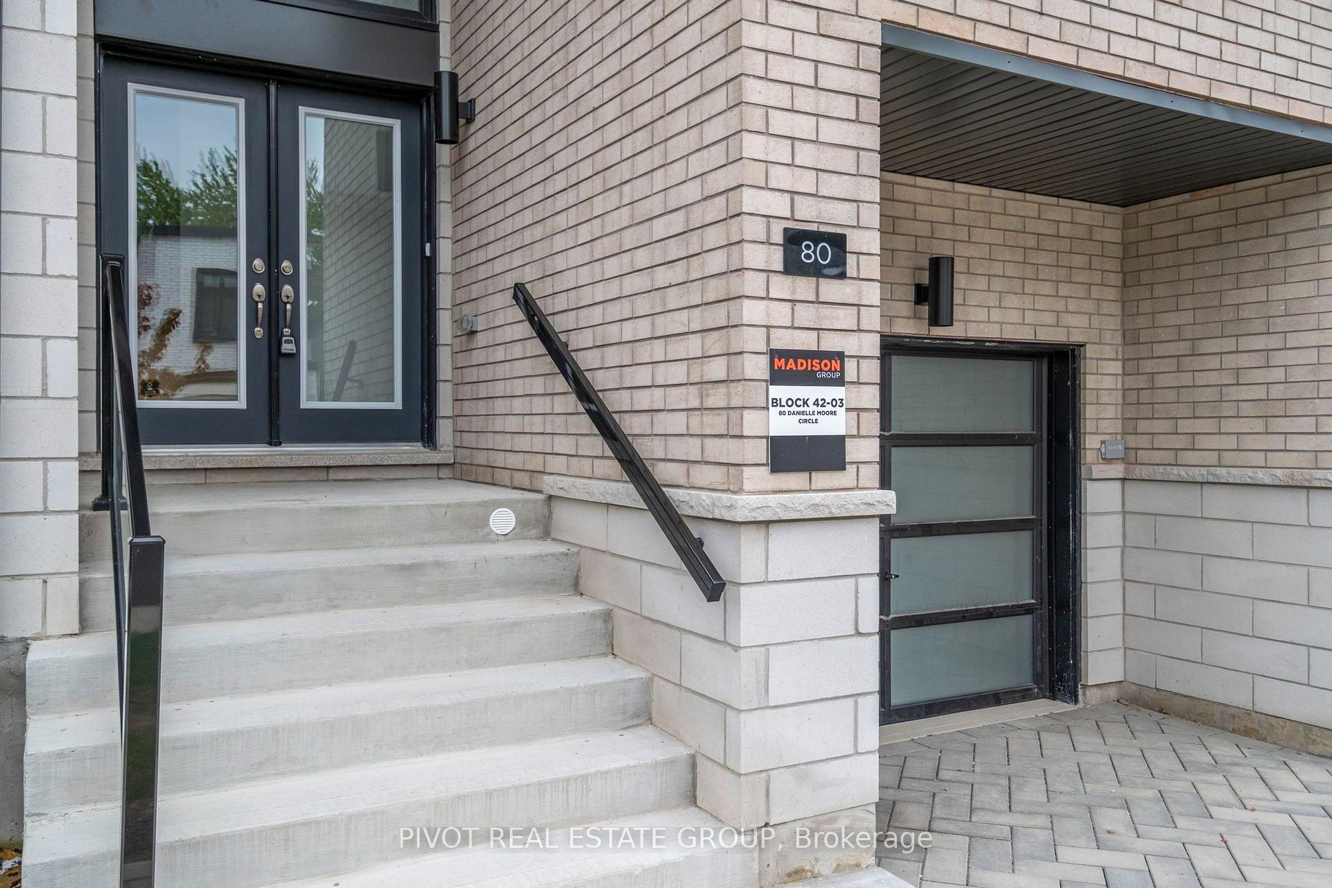 Photo 4 of 80 Danielle Moore Circle, Scarborough, Bendale — HOMEH