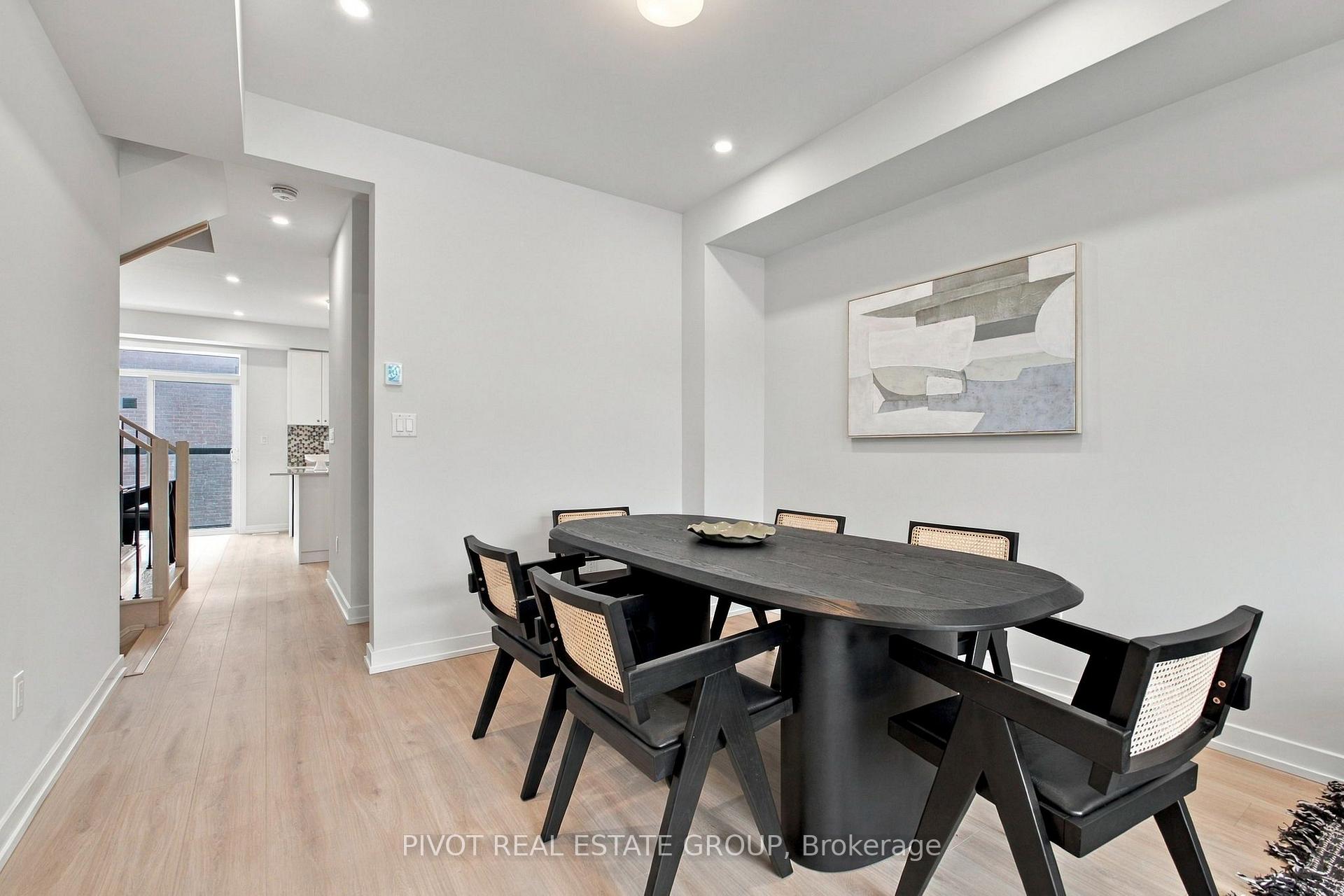 Photo 14 of 80 Danielle Moore Circle, Scarborough, Bendale — HOMEH