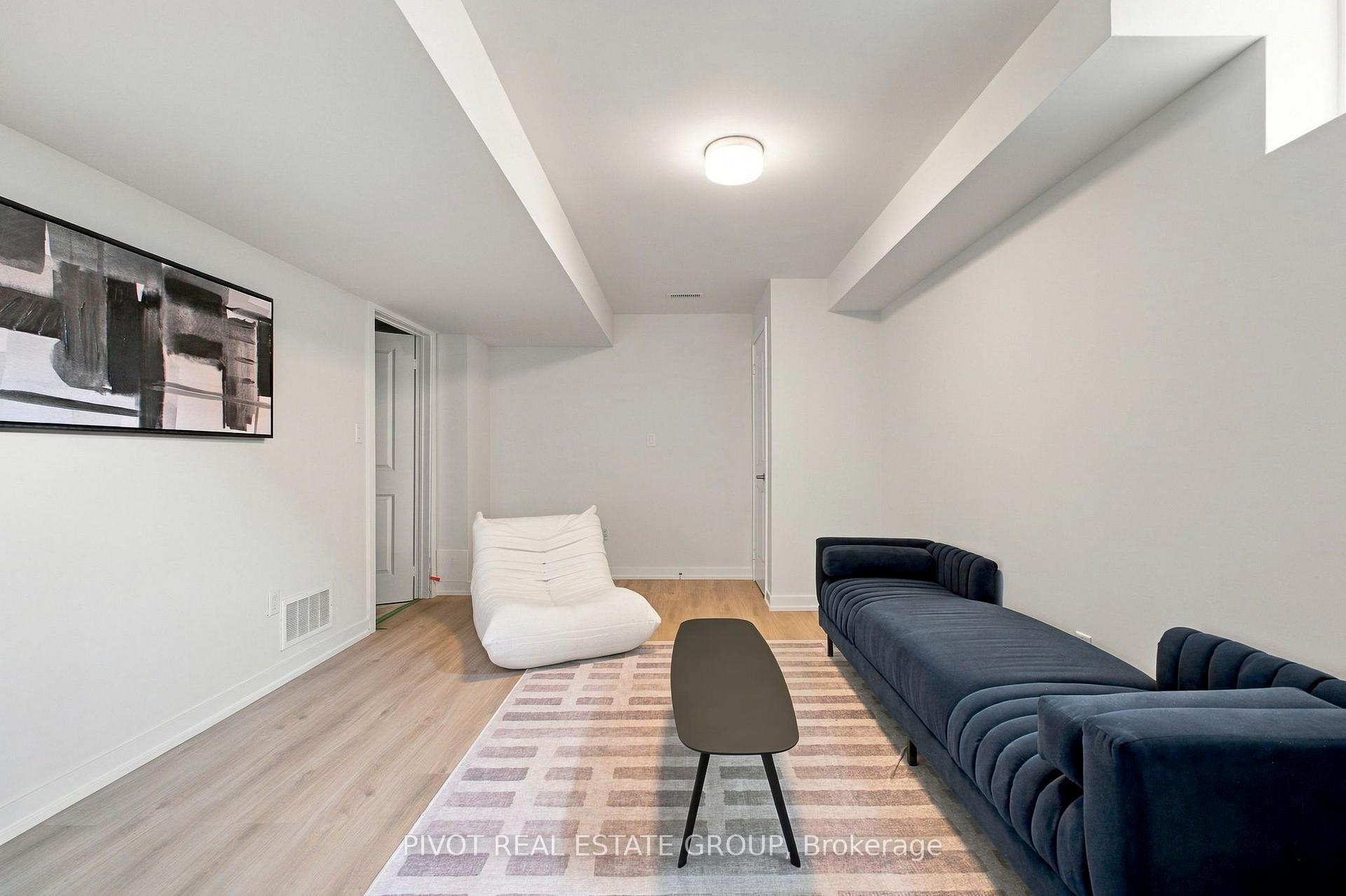 Photo 41 of 80 Danielle Moore Circle, Scarborough, Bendale — HOMEH