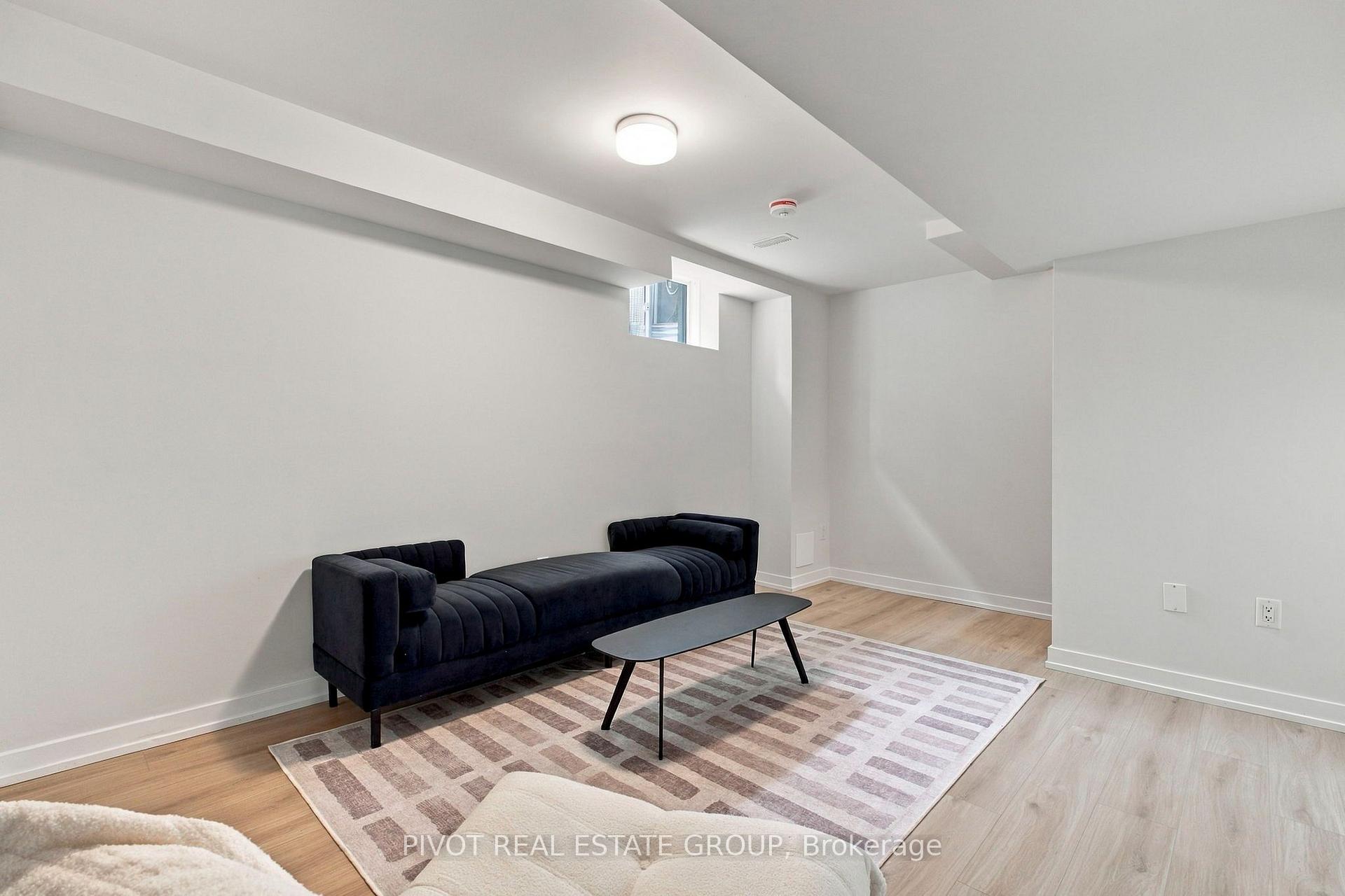 Photo 42 of 80 Danielle Moore Circle, Scarborough, Bendale — HOMEH