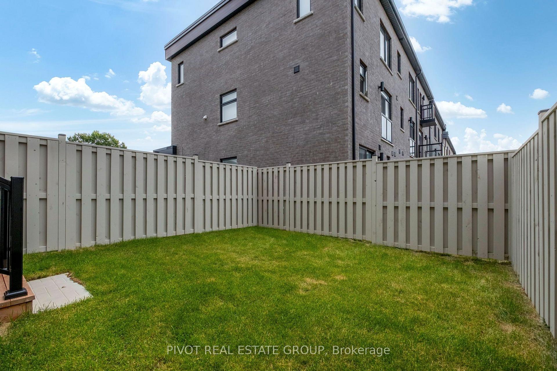 Photo 48 of 80 Danielle Moore Circle, Scarborough, Bendale — HOMEH