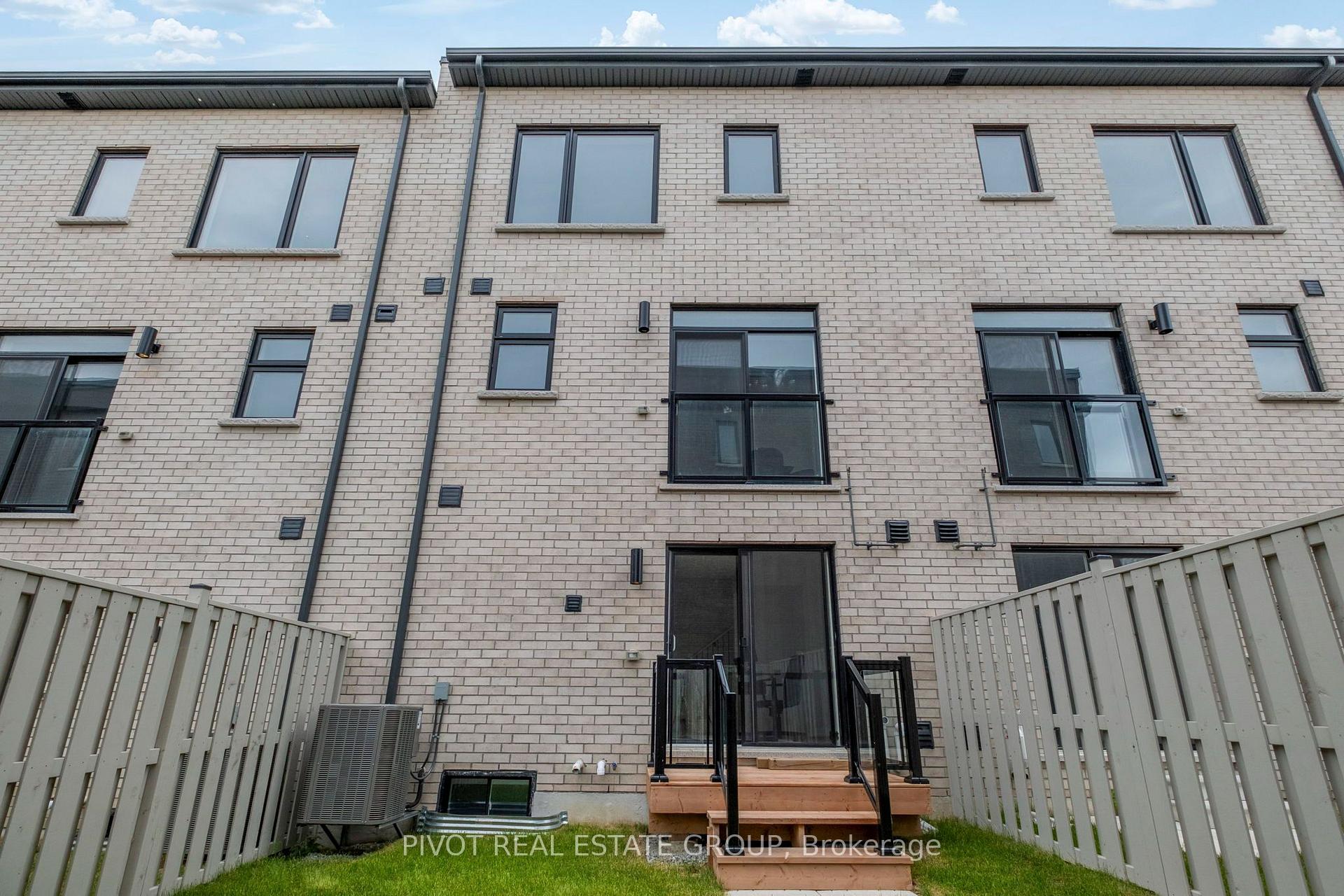 Photo 50 of 80 Danielle Moore Circle, Scarborough, Bendale — HOMEH