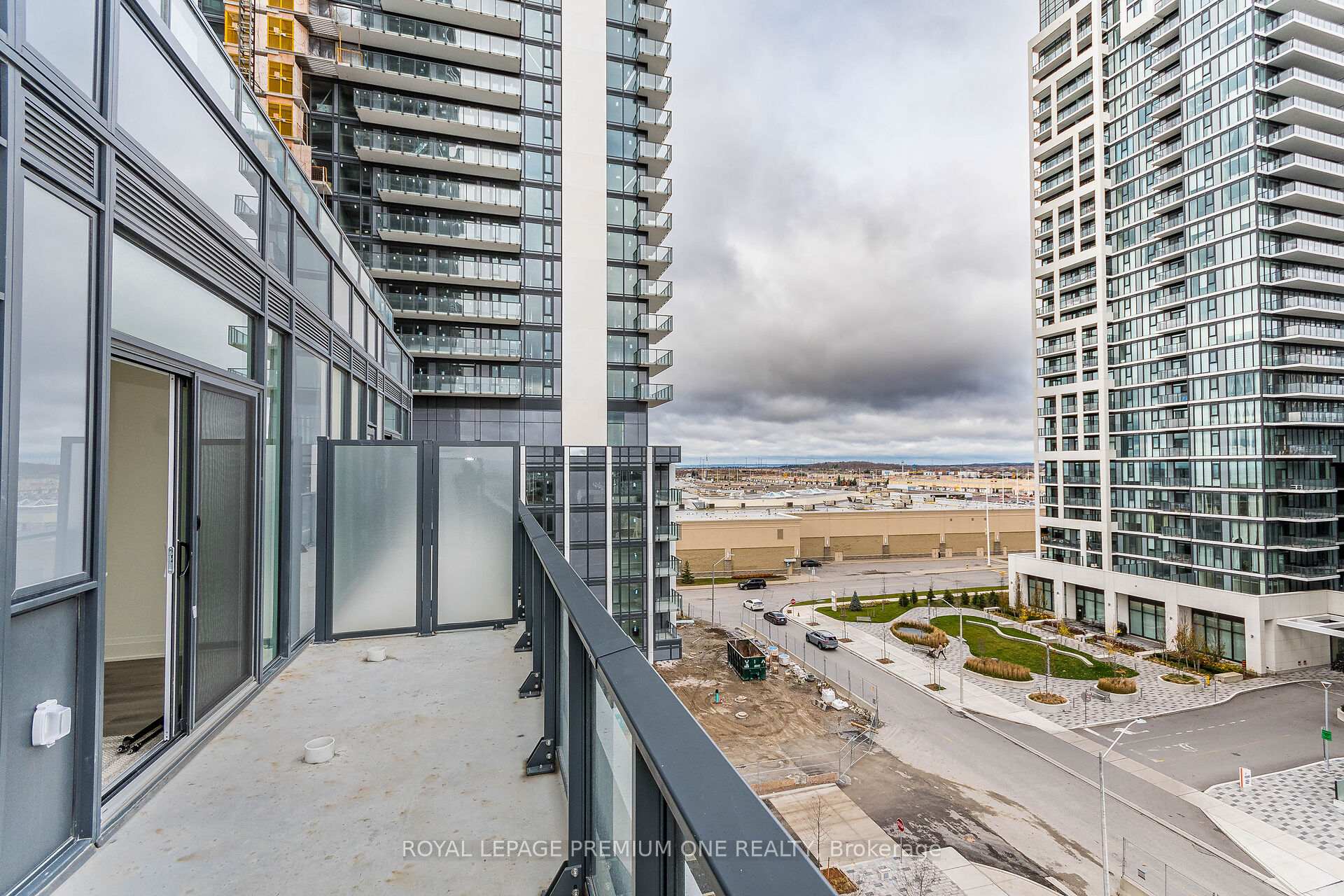 Photo 35 of Unit 604, 8960 Jane Street, Vaughan, Vellore Village — HOMEH