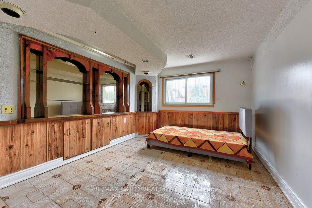 Photo 27 of 22 Kittiwake Avenue, Etobicoke, West Humber-Clairville — HOMEH