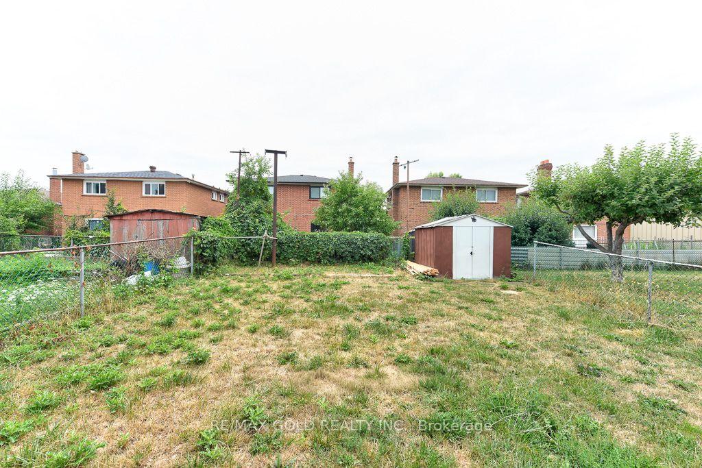Photo 43 of 22 Kittiwake Avenue, Etobicoke, West Humber-Clairville — HOMEH