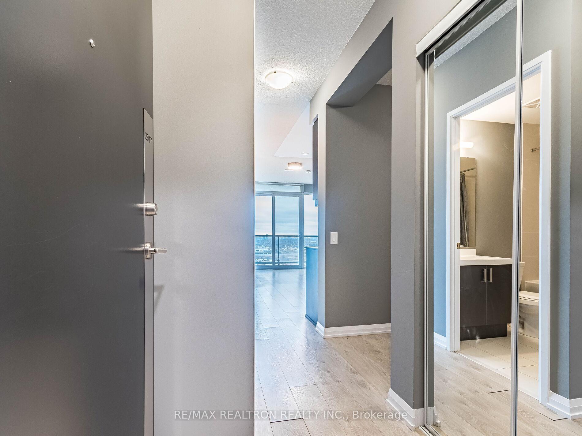 Photo 5 of Unit 2917, 7895 Jane Street, Vaughan, Concord — HOMEH