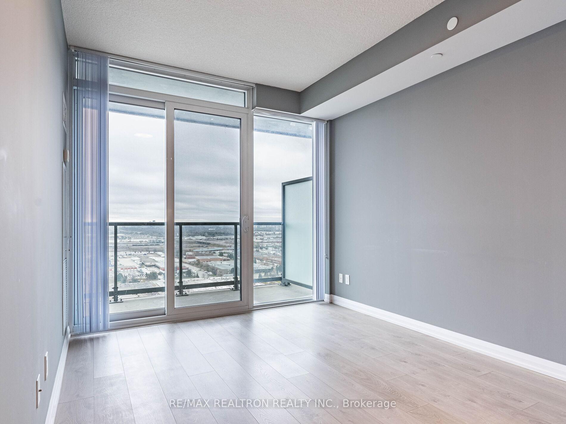 Photo 8 of Unit 2917, 7895 Jane Street, Vaughan, Concord — HOMEH