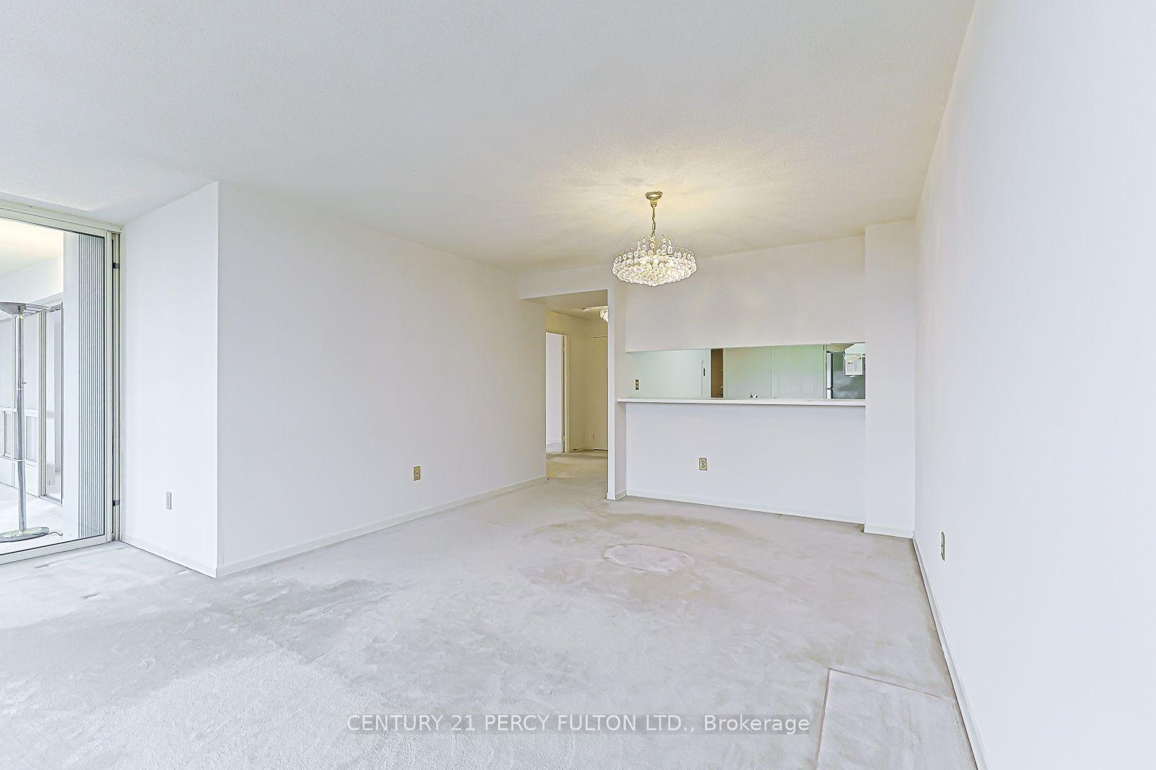 Photo 12 of Unit 907, 5 Kenneth Avenue, North York, Willowdale East — HOMEH
