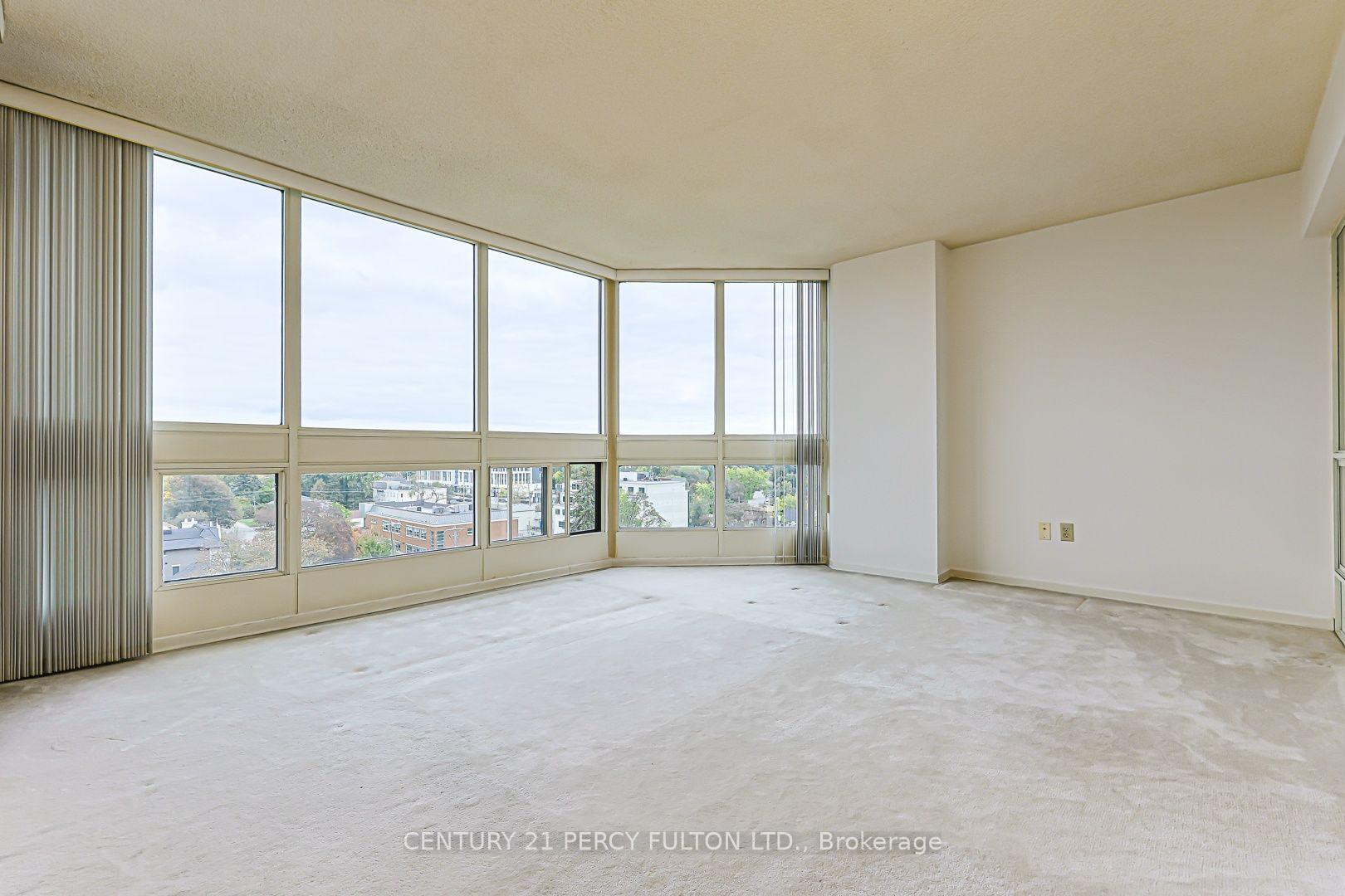 Photo 13 of Unit 907, 5 Kenneth Avenue, North York, Willowdale East — HOMEH