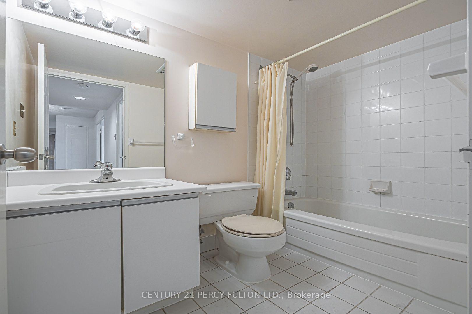 Photo 21 of Unit 907, 5 Kenneth Avenue, North York, Willowdale East — HOMEH