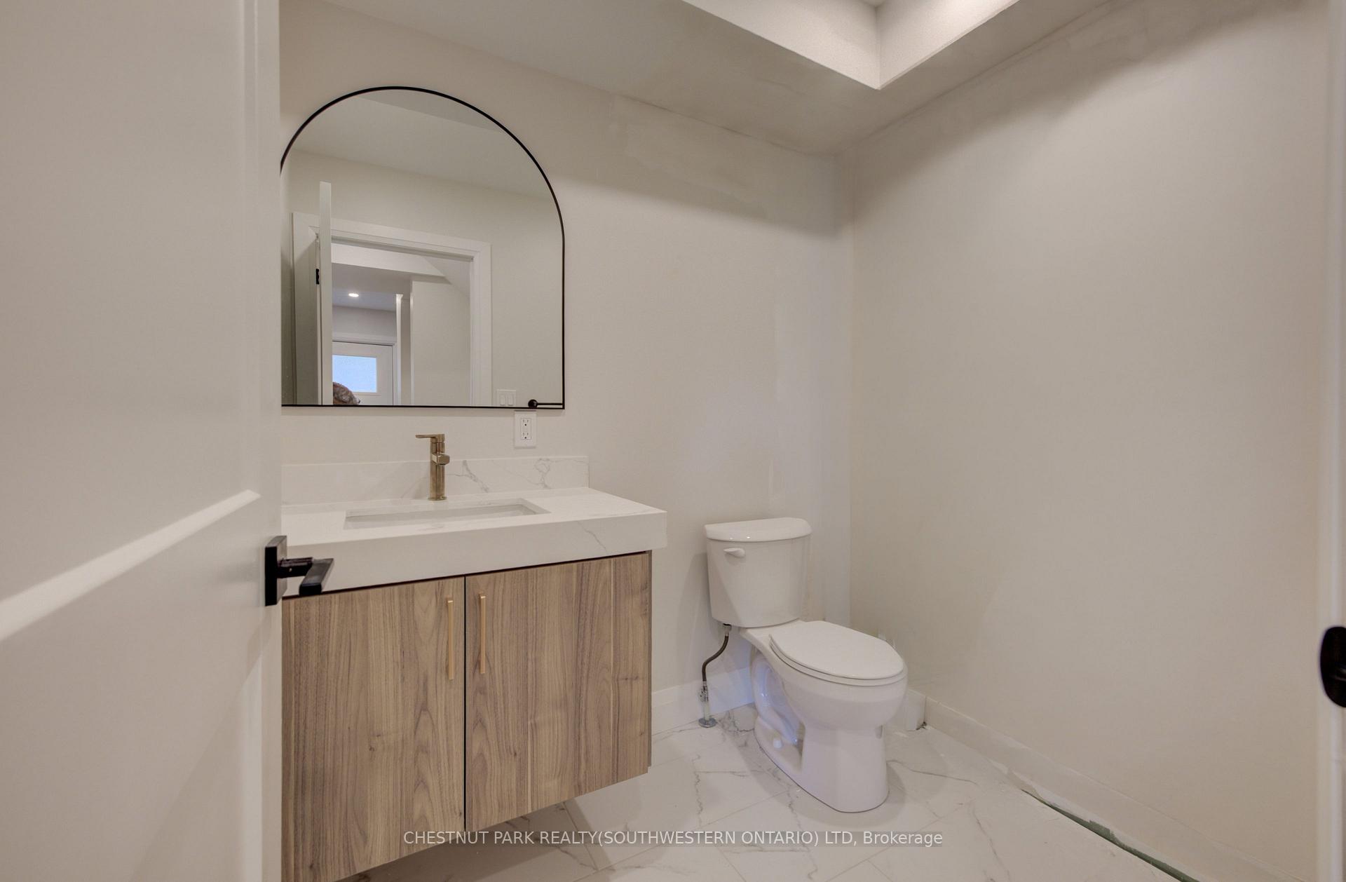 Photo 12 of 34 Moore Avenue N, Waterloo, Uptown Waterloo/North Ward — HOMEH