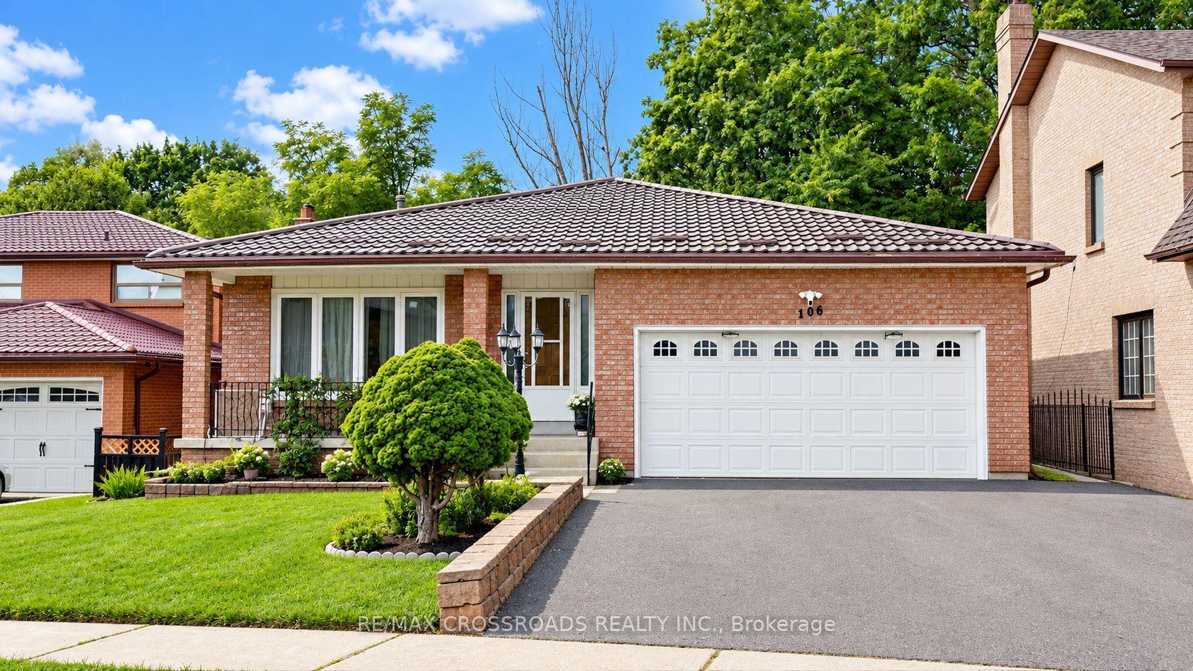 Front of Unit 5, 106 Stilecroft Drive