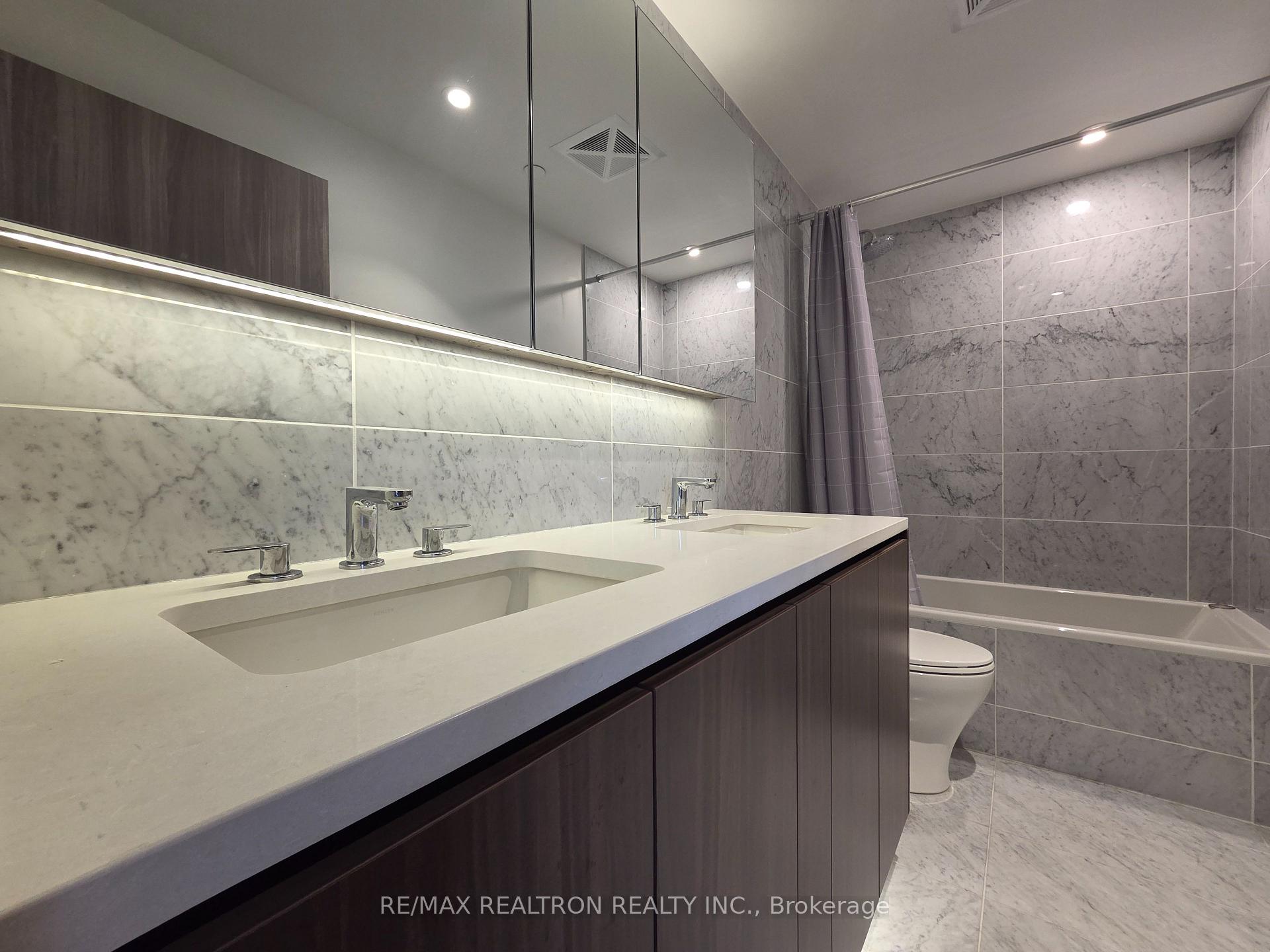 Photo 9 of Unit 3102, 85 McMahon Drive, North York, Bayview Village — HOMEH
