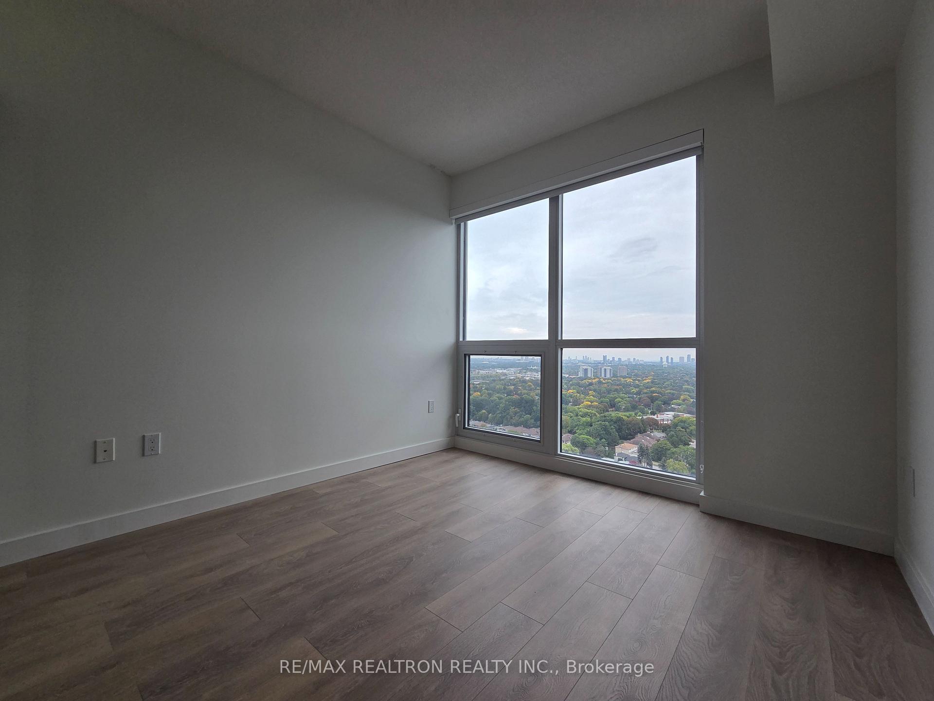 Photo 11 of Unit 3102, 85 McMahon Drive, North York, Bayview Village — HOMEH