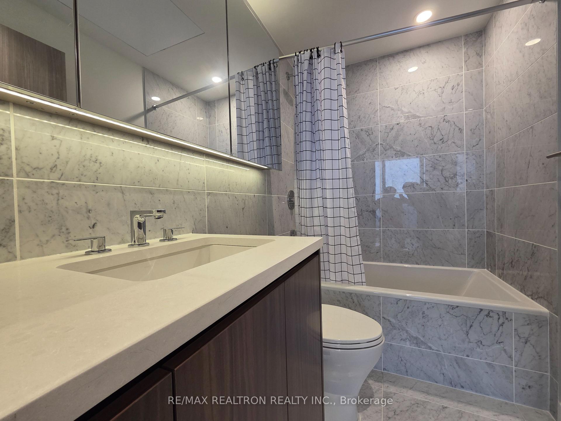 Photo 19 of Unit 3102, 85 McMahon Drive, North York, Bayview Village — HOMEH
