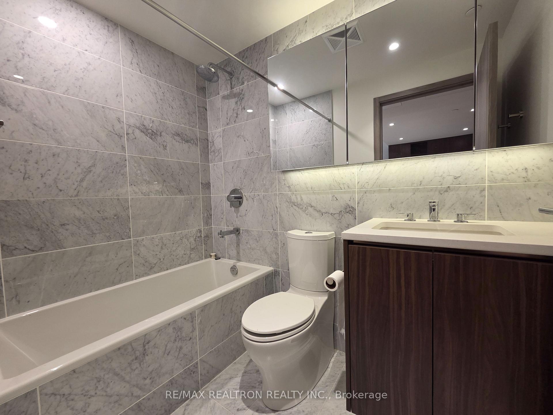 Photo 25 of Unit 3102, 85 McMahon Drive, North York, Bayview Village — HOMEH