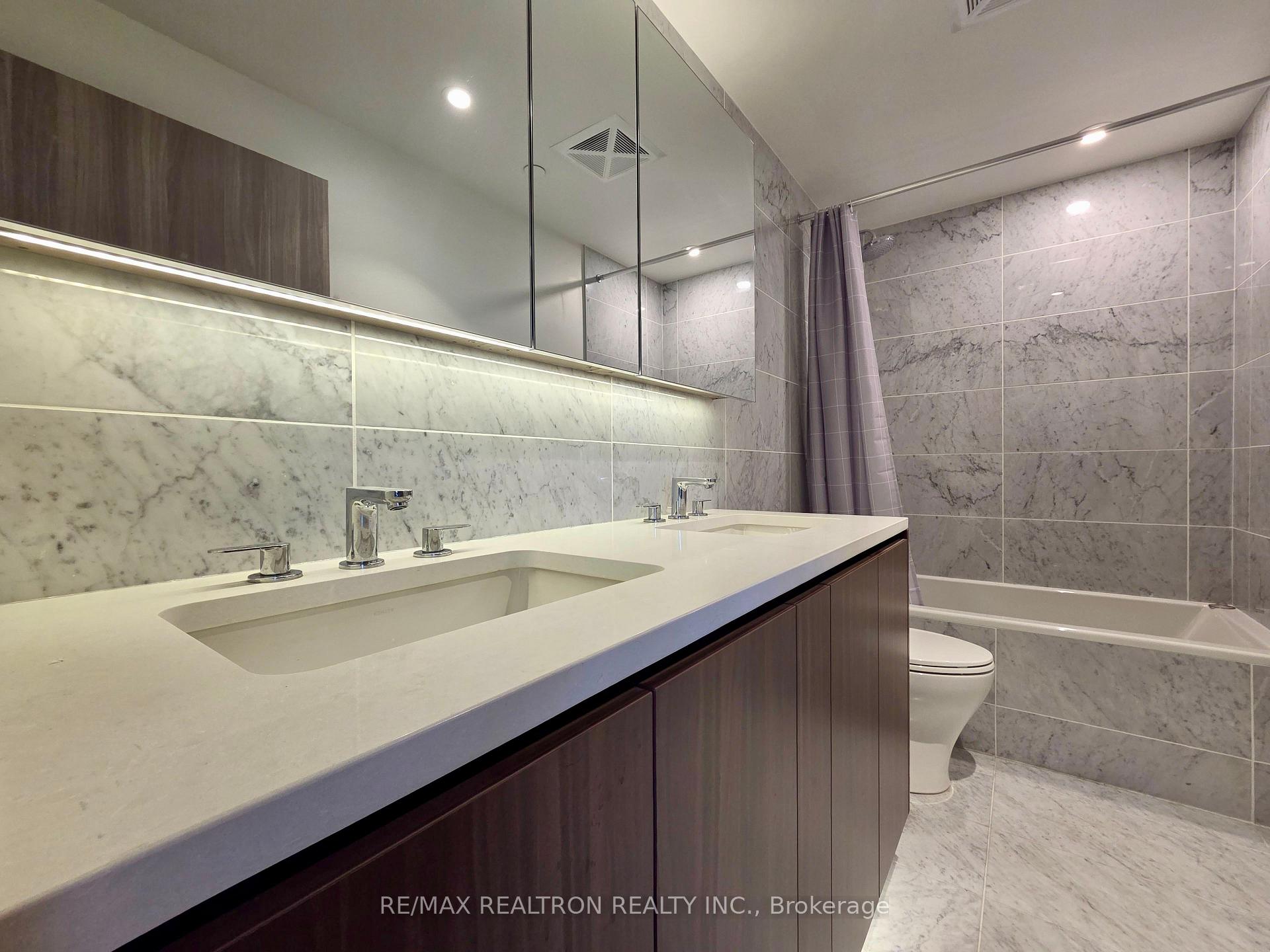 Photo 10 of Unit 3102, 85 McMahon Drive, North York, Bayview Village — HOMEH