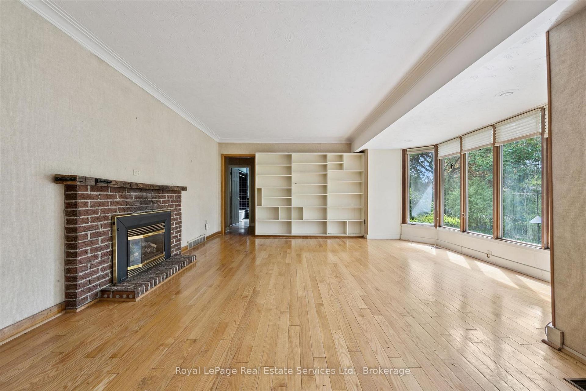Photo 13 of 1118 Melvin Avenue, Oakville, Morrison — HOMEH