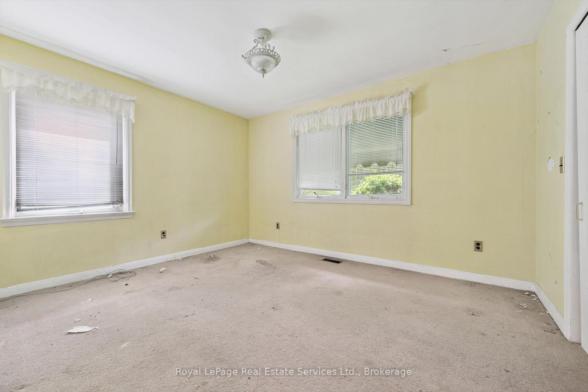 Photo 23 of 1118 Melvin Avenue, Oakville, Morrison — HOMEH