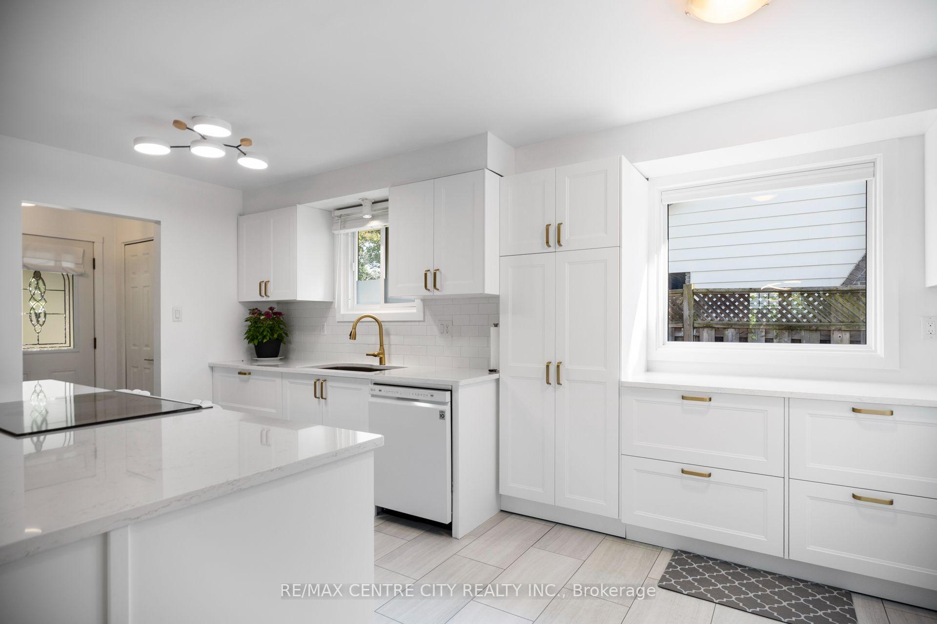 Photo 6 of 684 Macyoung Drive, Kincardine — HOMEH