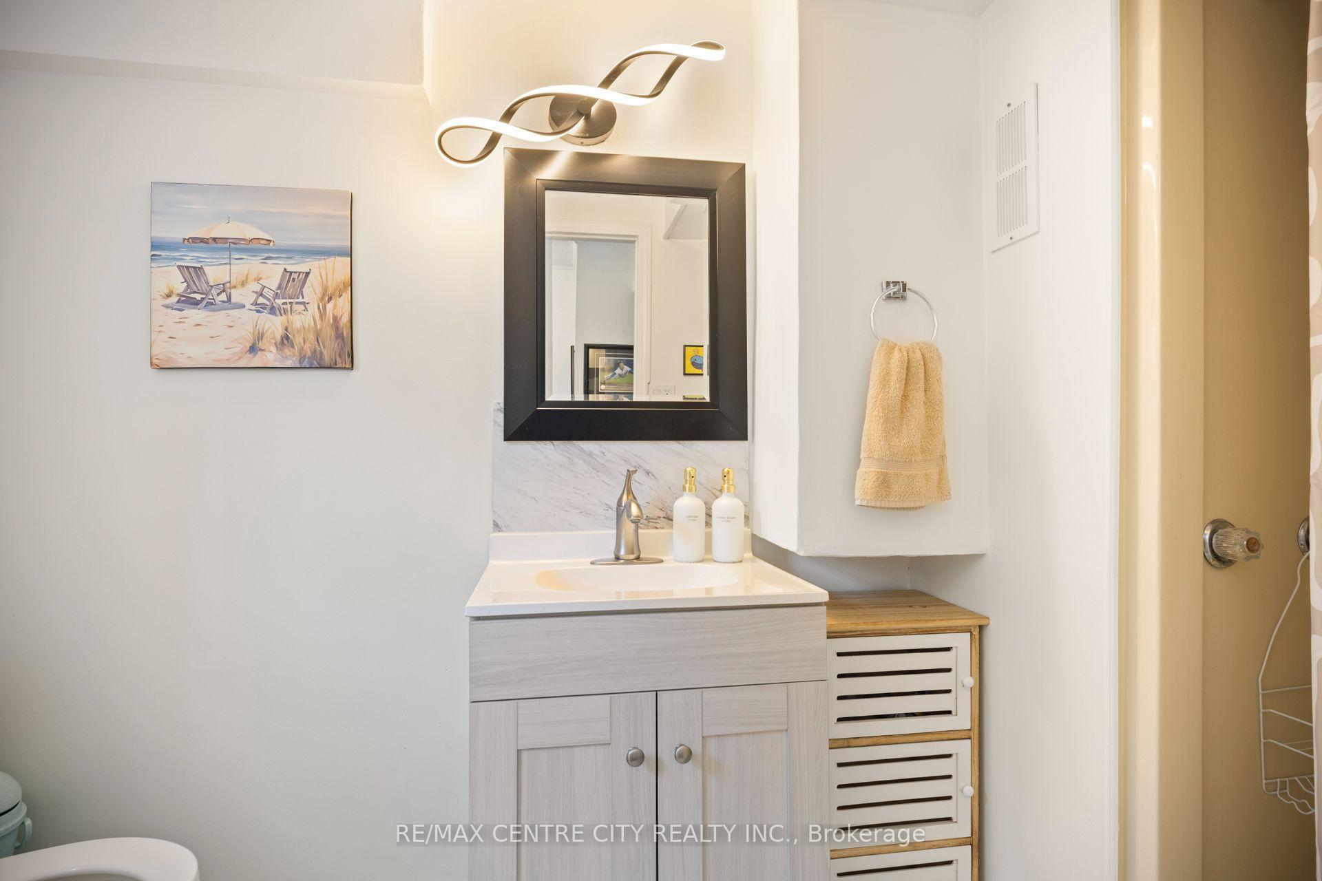 Photo 17 of 684 Macyoung Drive, Kincardine — HOMEH