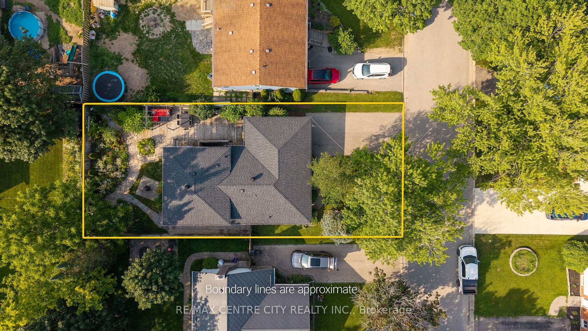 Photo 32 of 684 Macyoung Drive, Kincardine — HOMEH